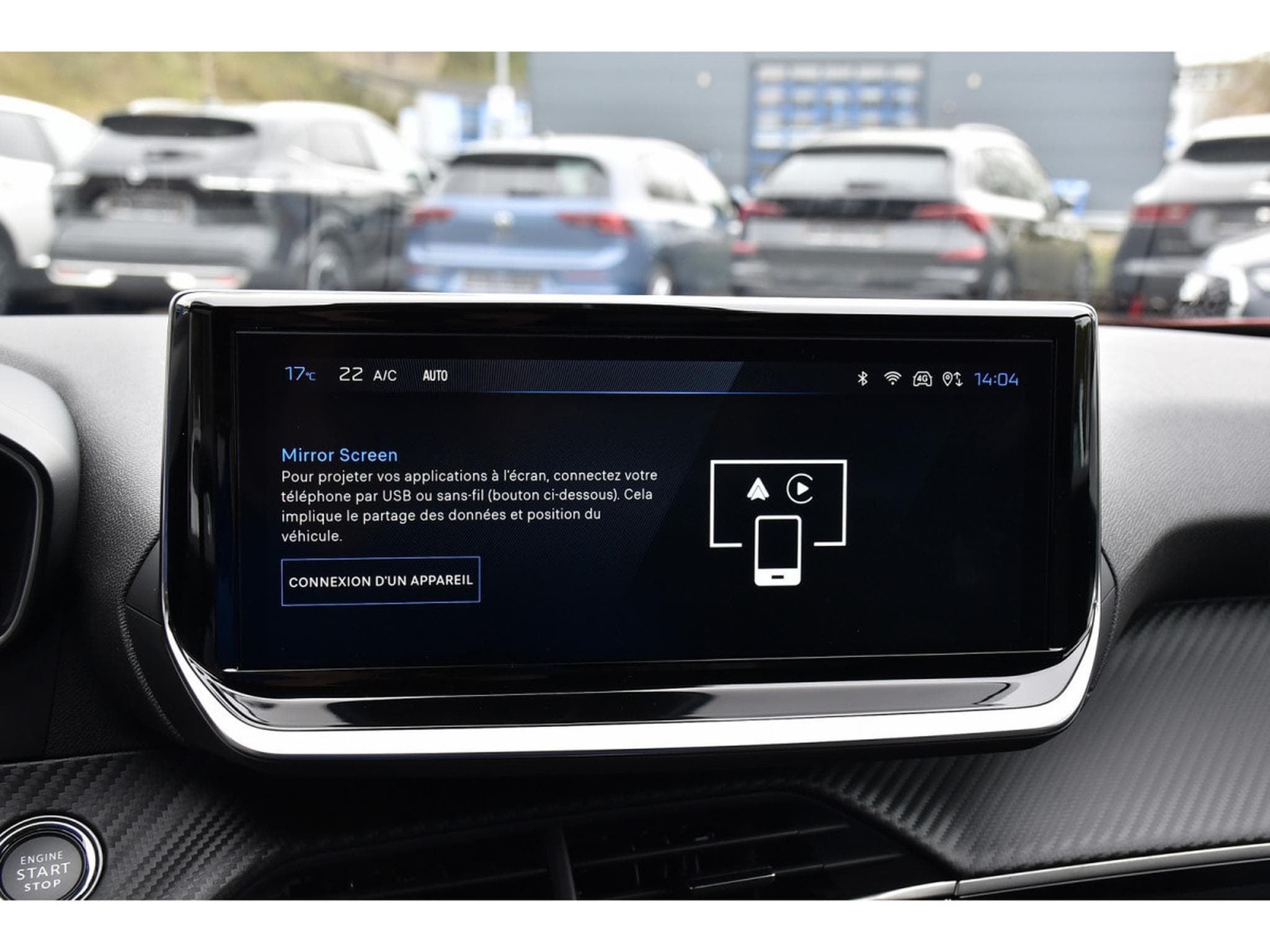 Peugeot 2008 1.2 Hybrid 145 Allure e-DCS6 ACC LANE SIDE GPS CAM360 1°MAIN (2025) - Photo 11