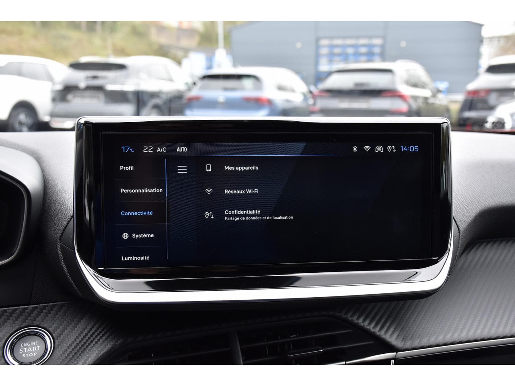 Peugeot 2008 1.2 Hybrid 145 Allure e-DCS6 ACC LANE SIDE GPS CAM360 1°MAIN (2025) - Photo 12