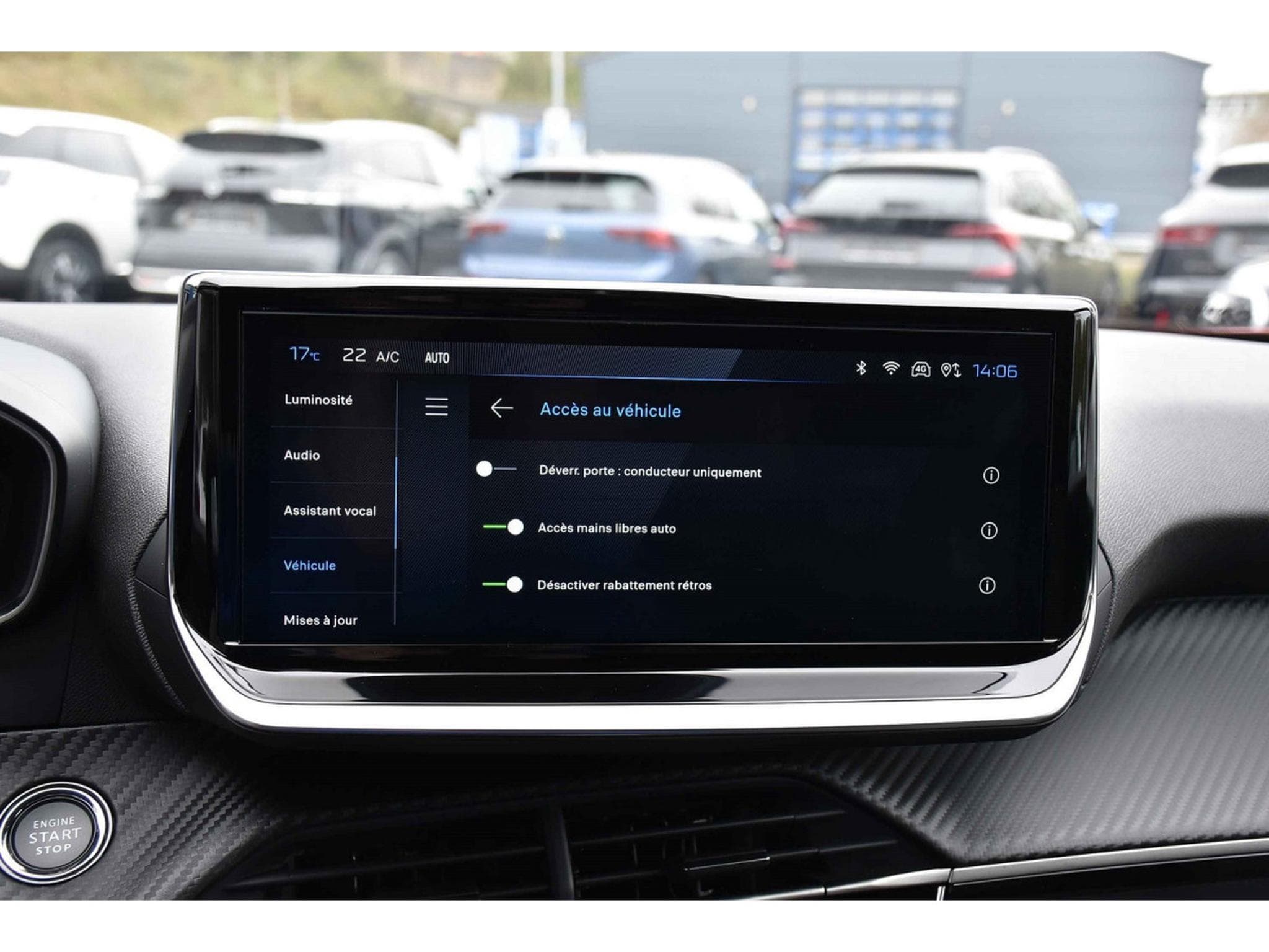 Peugeot 2008 1.2 Hybrid 145 Allure e-DCS6 ACC LANE SIDE GPS CAM360 1°MAIN (2025) - Photo 14