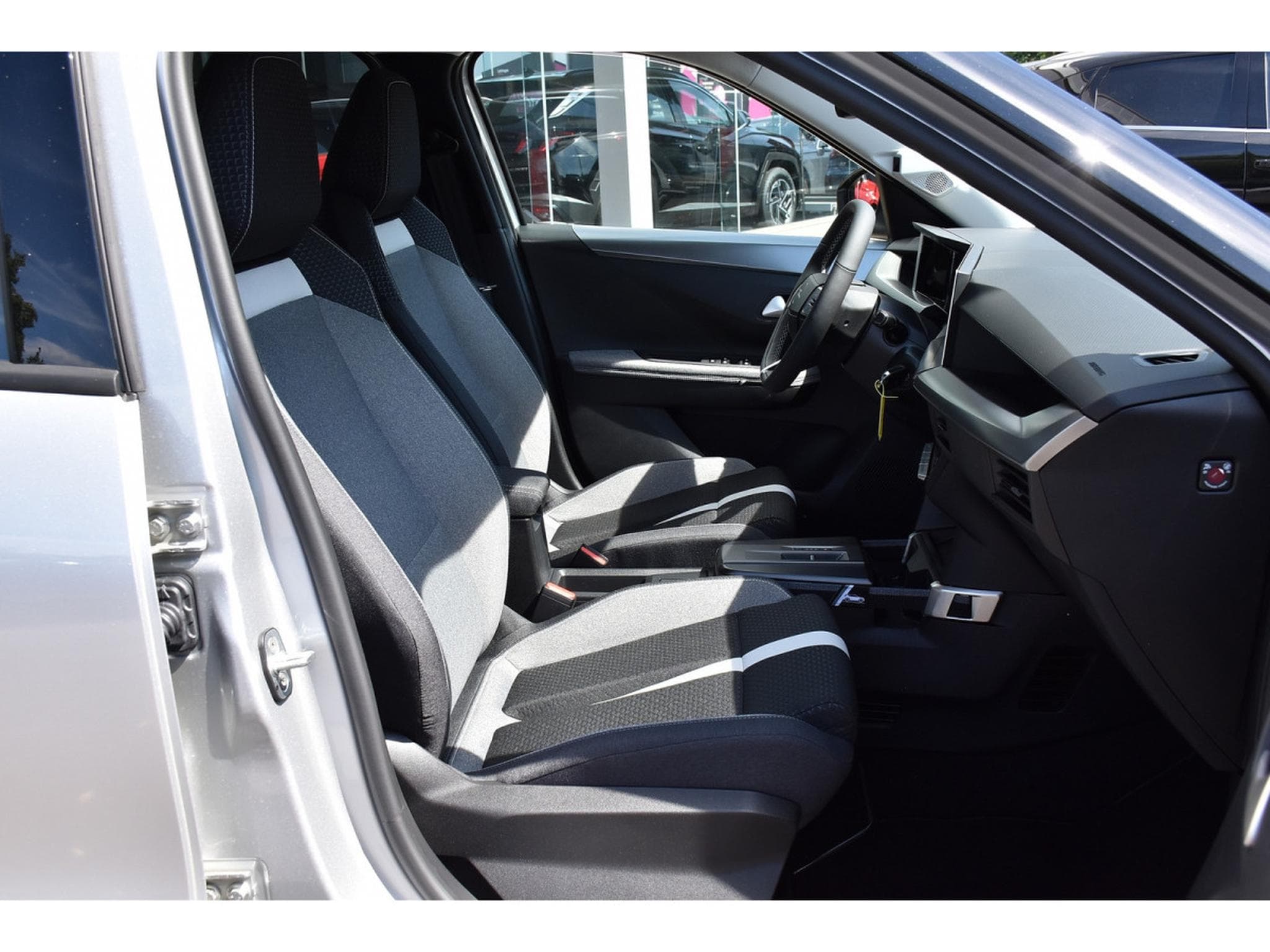 Opel Frontera 1.2 Turbo Hybrid GS e-DCT6 7 Pl. SG CHFF GPS SIDE CAM NEUF (2026) - Photo 7