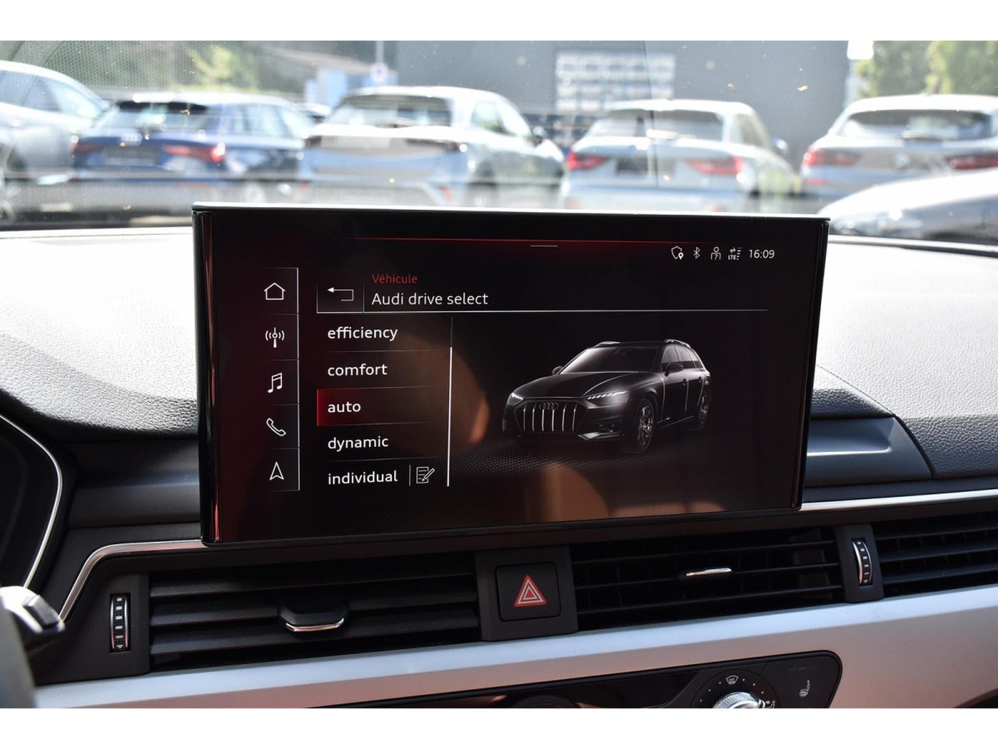 Audi A4 40 TDI Quattro S-Tronic CUIR GPS ATT RMQ CAM 1° MAIN (2022) - Photo 15