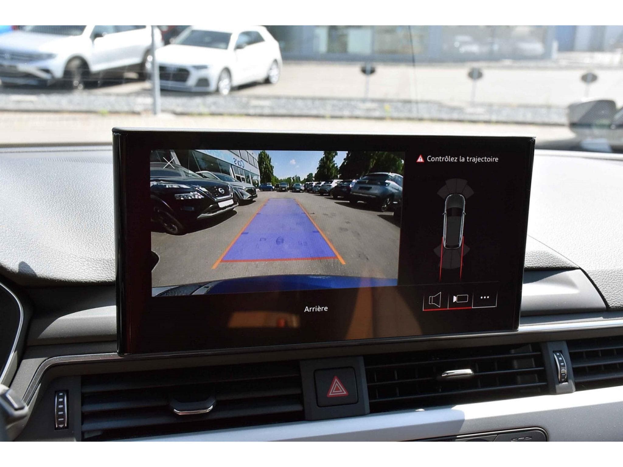Audi A4 40 TDI Quattro S-Tronic CUIR GPS ATT RMQ CAM 1° MAIN (2022) - Photo 16