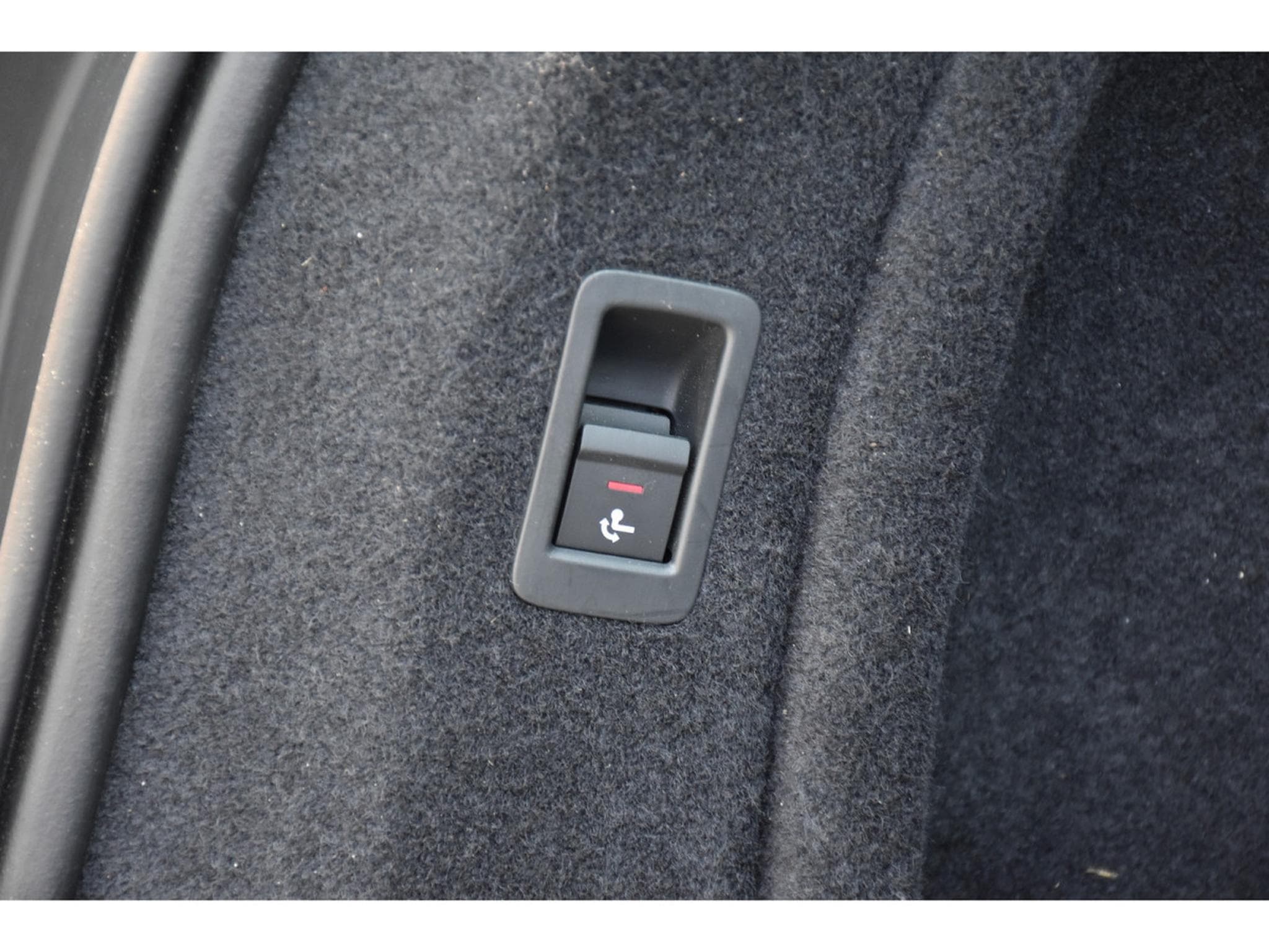 Audi A4 40 TDI Quattro S-Tronic CUIR GPS ATT RMQ CAM 1° MAIN (2022) - Photo 23