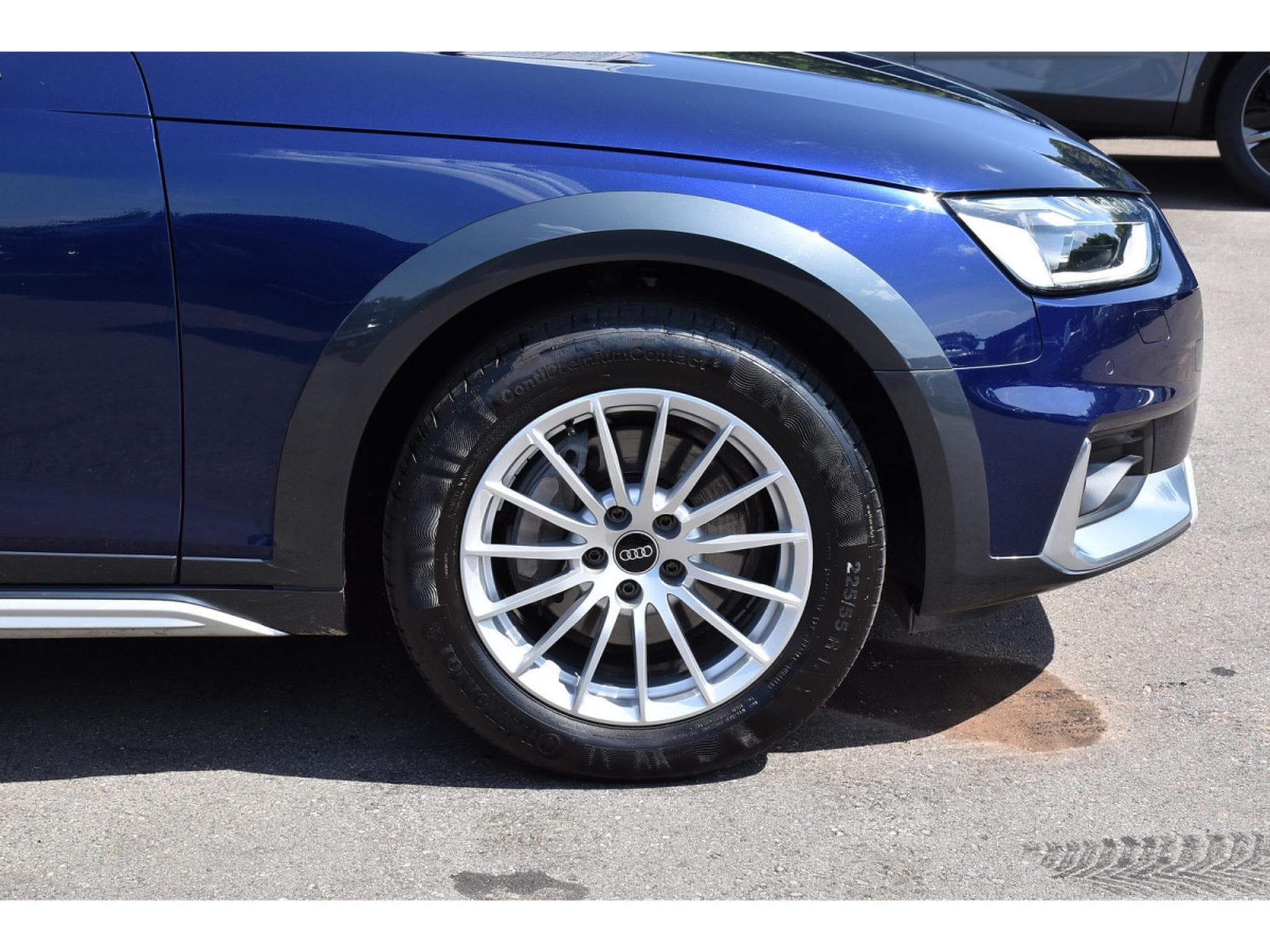 Audi A4 40 TDI Quattro S-Tronic CUIR GPS ATT RMQ CAM 1° MAIN (2022) - Photo 5