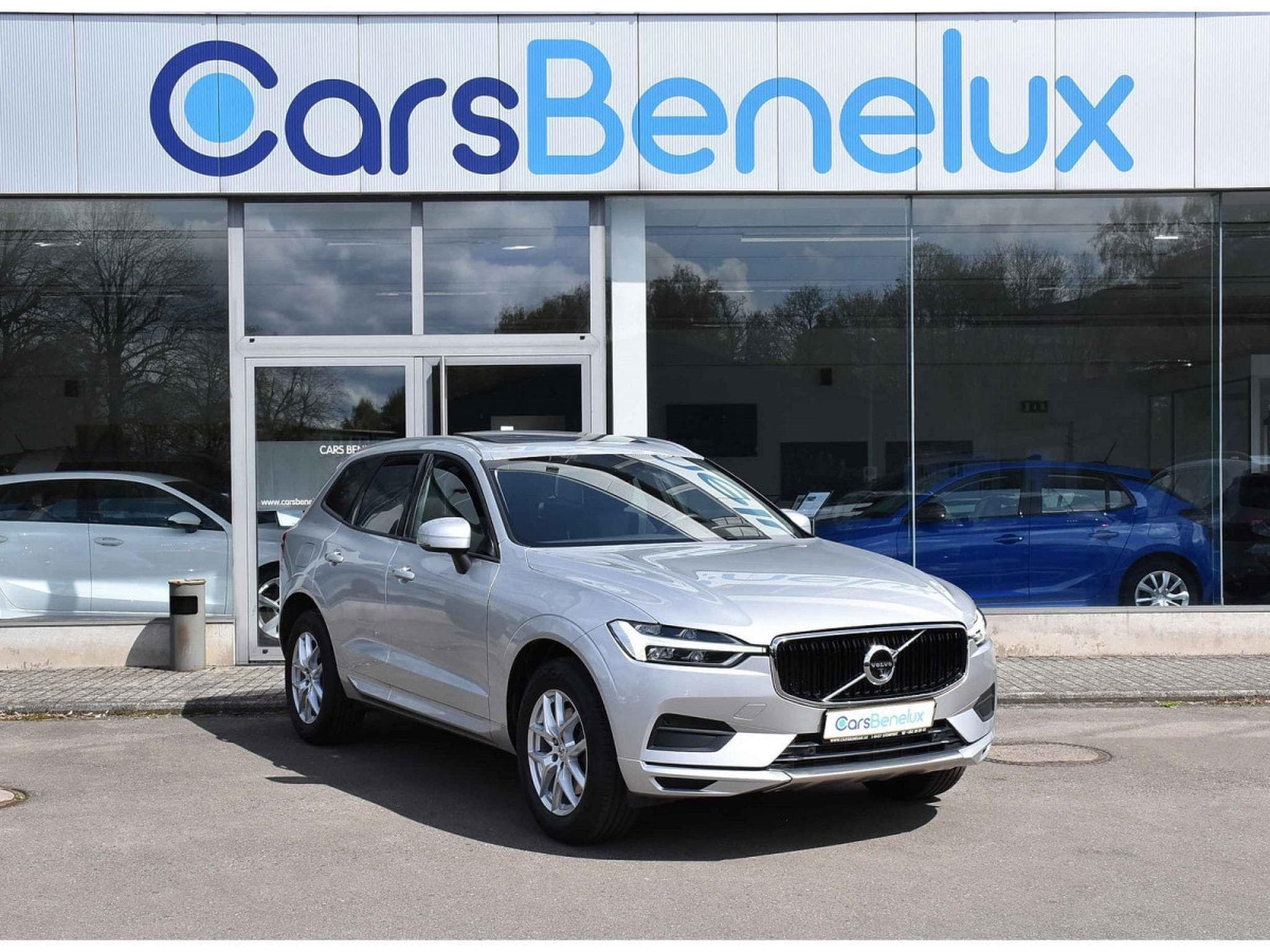 Volvo XC60 2.0 T5 Momentum Geartronic MEMO PANO BLIS CAM360 1° MAIN (2019) - Photo 1