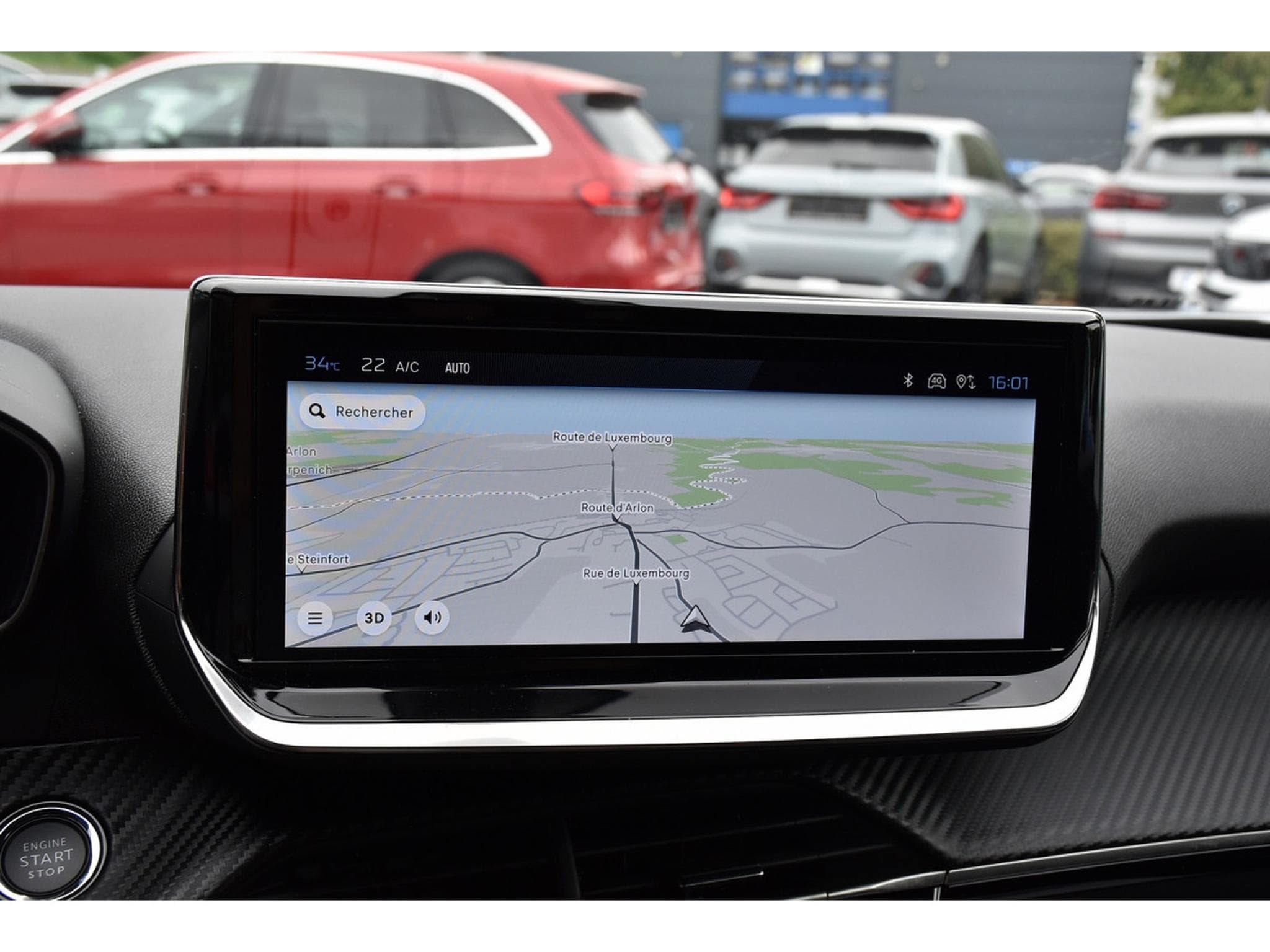 Peugeot 2008 1.2 PureTech Allure ACC GPS LANE SIDE REGUL CAM 360 1° MAIN (2025) - Photo 10