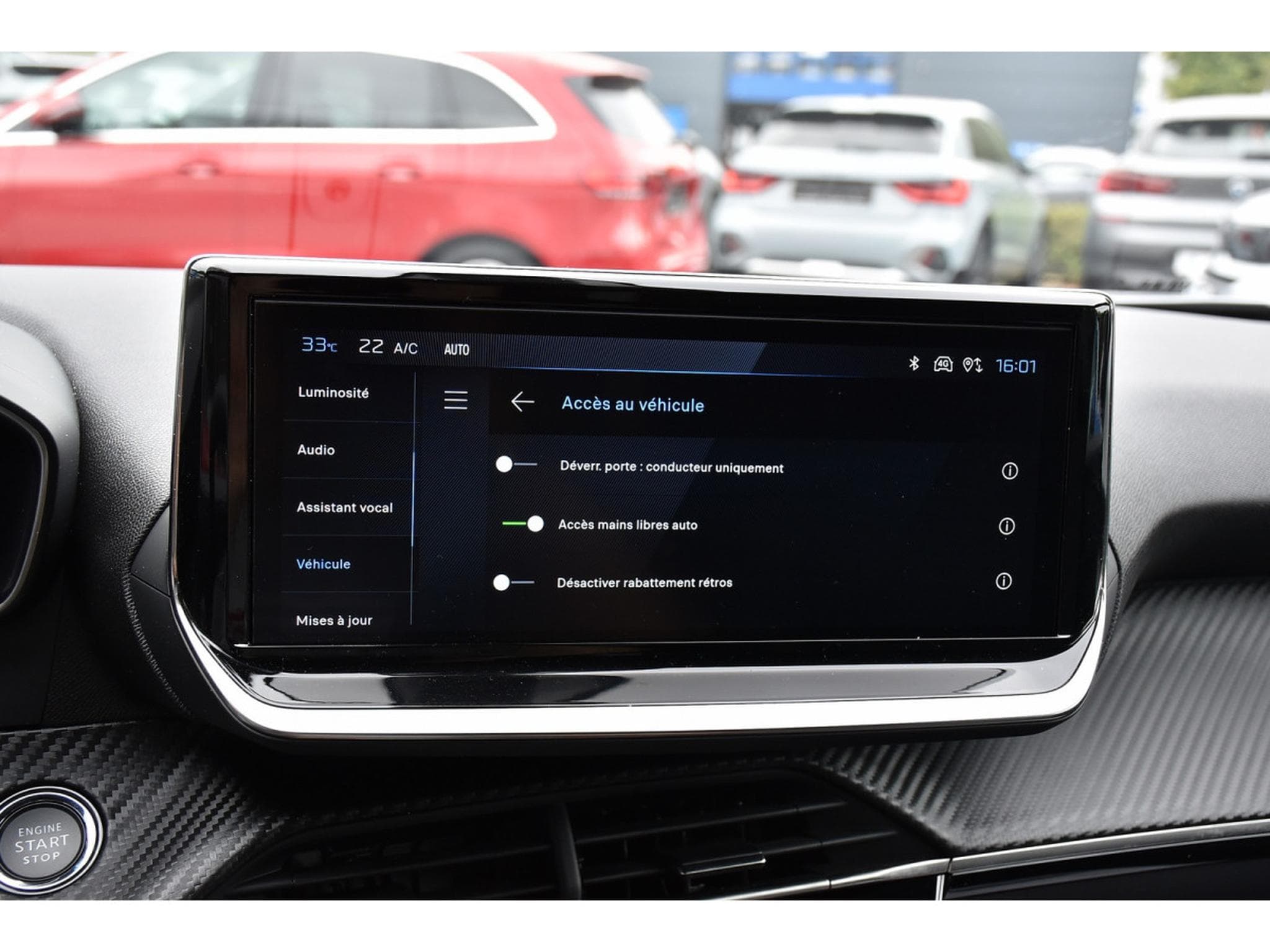 Peugeot 2008 1.2 PureTech Allure ACC GPS LANE SIDE REGUL CAM 360 1° MAIN (2025) - Photo 19