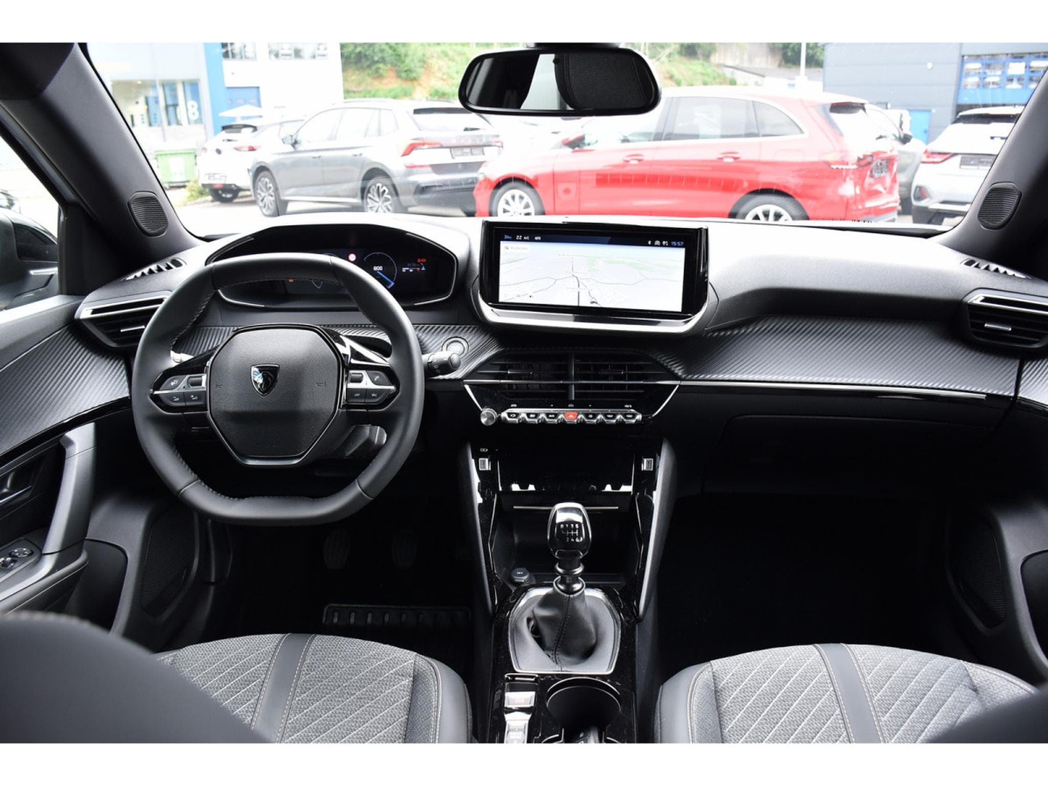 Peugeot 2008 1.2 PureTech Allure ACC GPS LANE SIDE REGUL CAM 360 1° MAIN (2025) - Photo 9