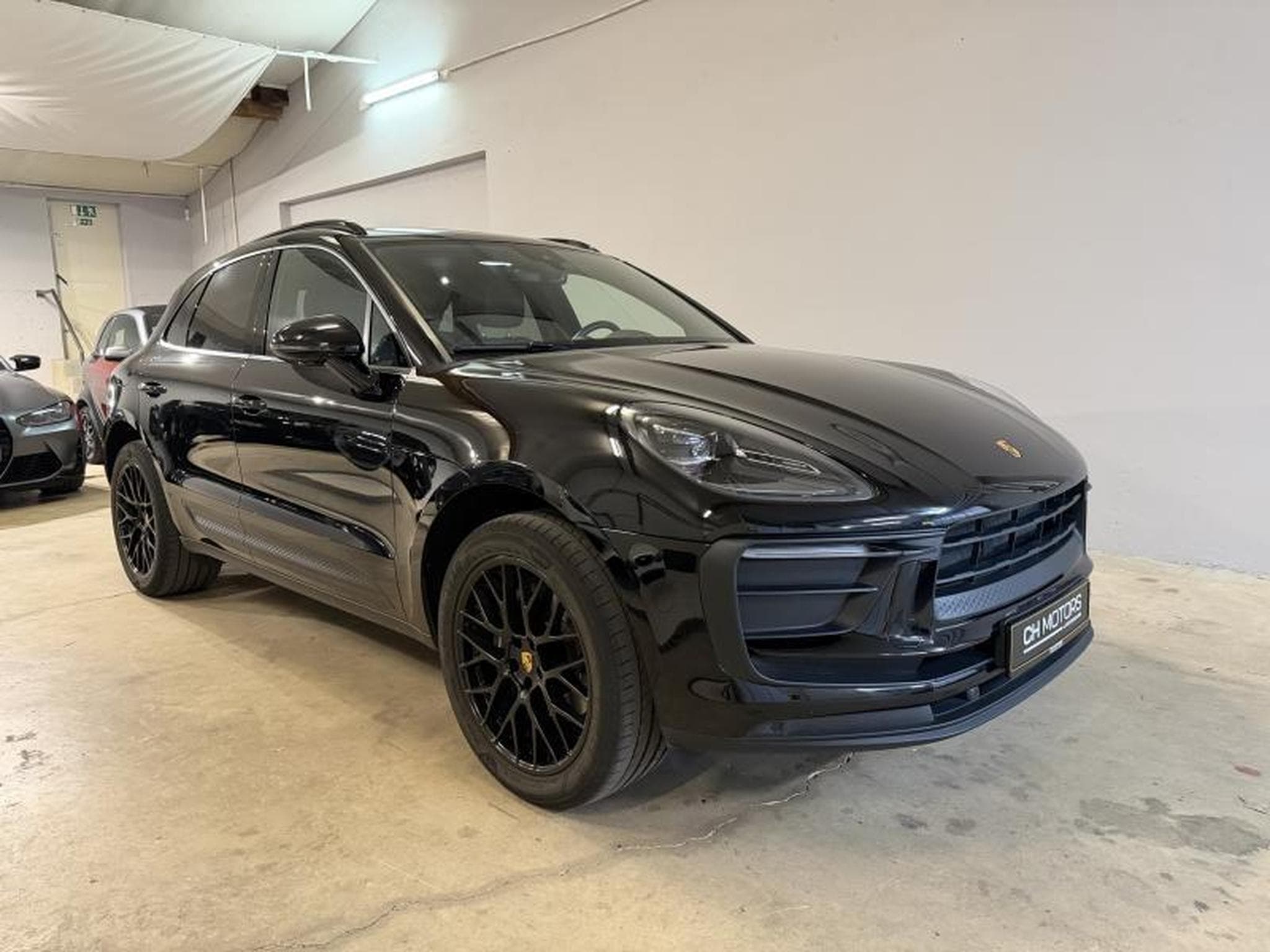 Porsche Macan 2.0 Turbo 265 (2022) - Photo 1