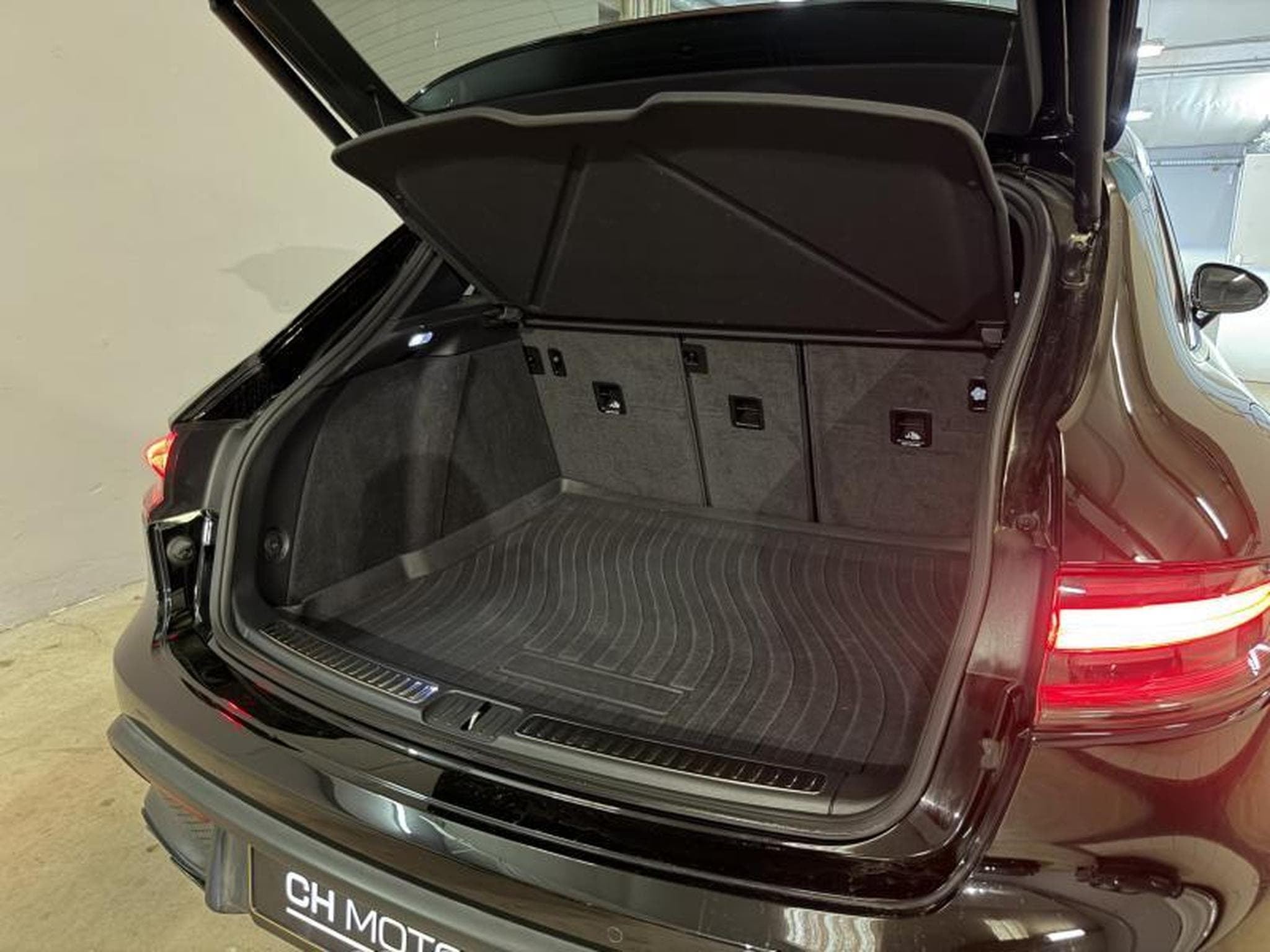 Porsche Macan 2.0 Turbo 265 (2022) - Photo 18