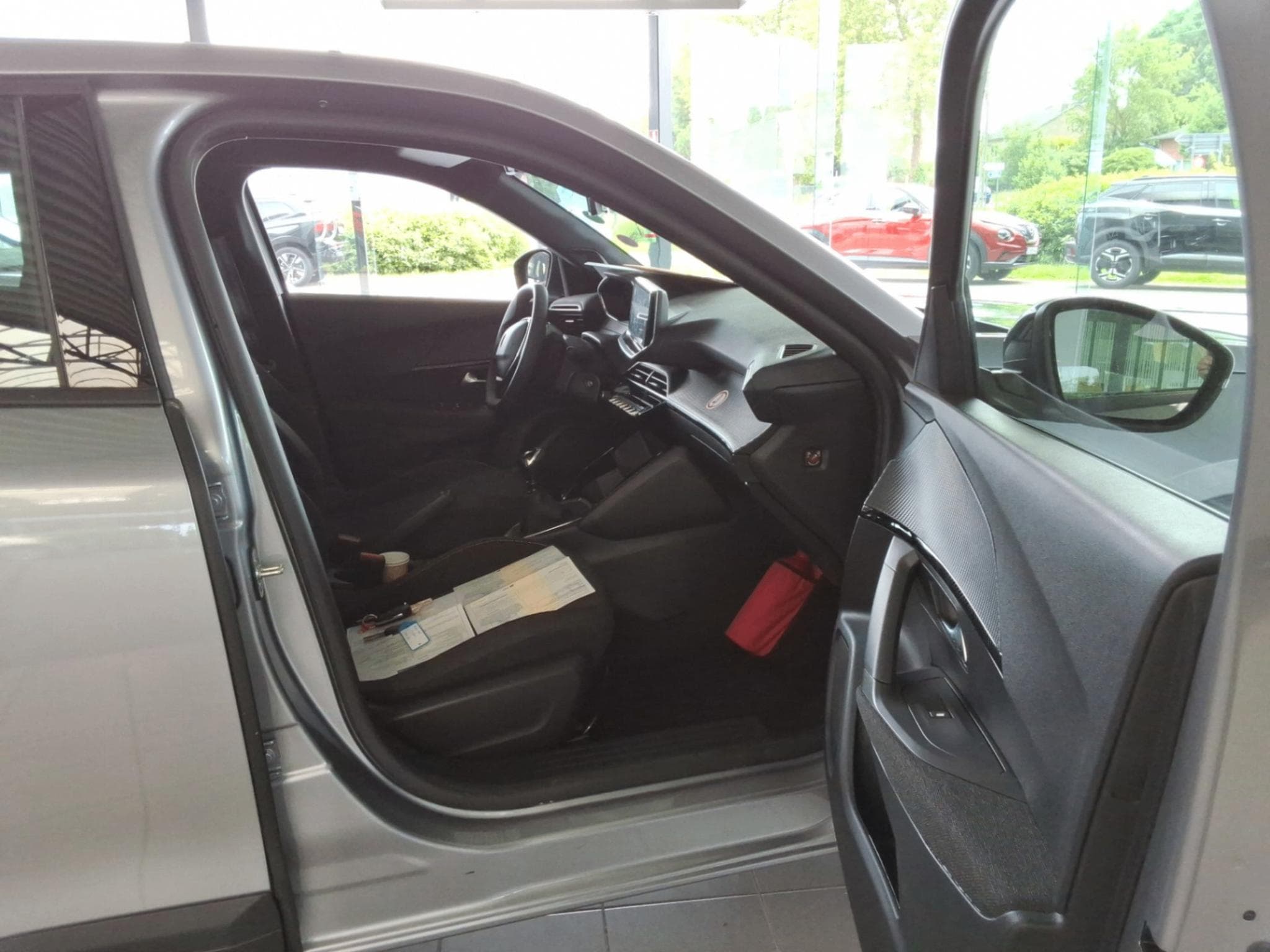 Peugeot 2008 Style (2025) - Photo 6