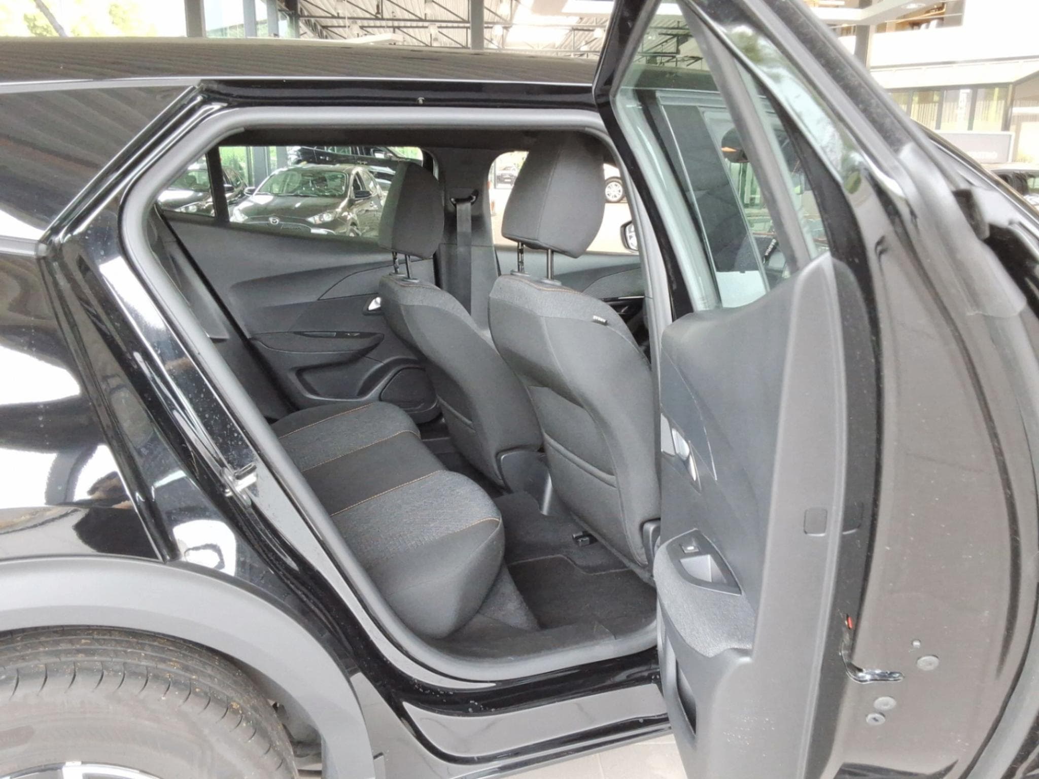 Peugeot 2008 Style (2025) - Photo 6