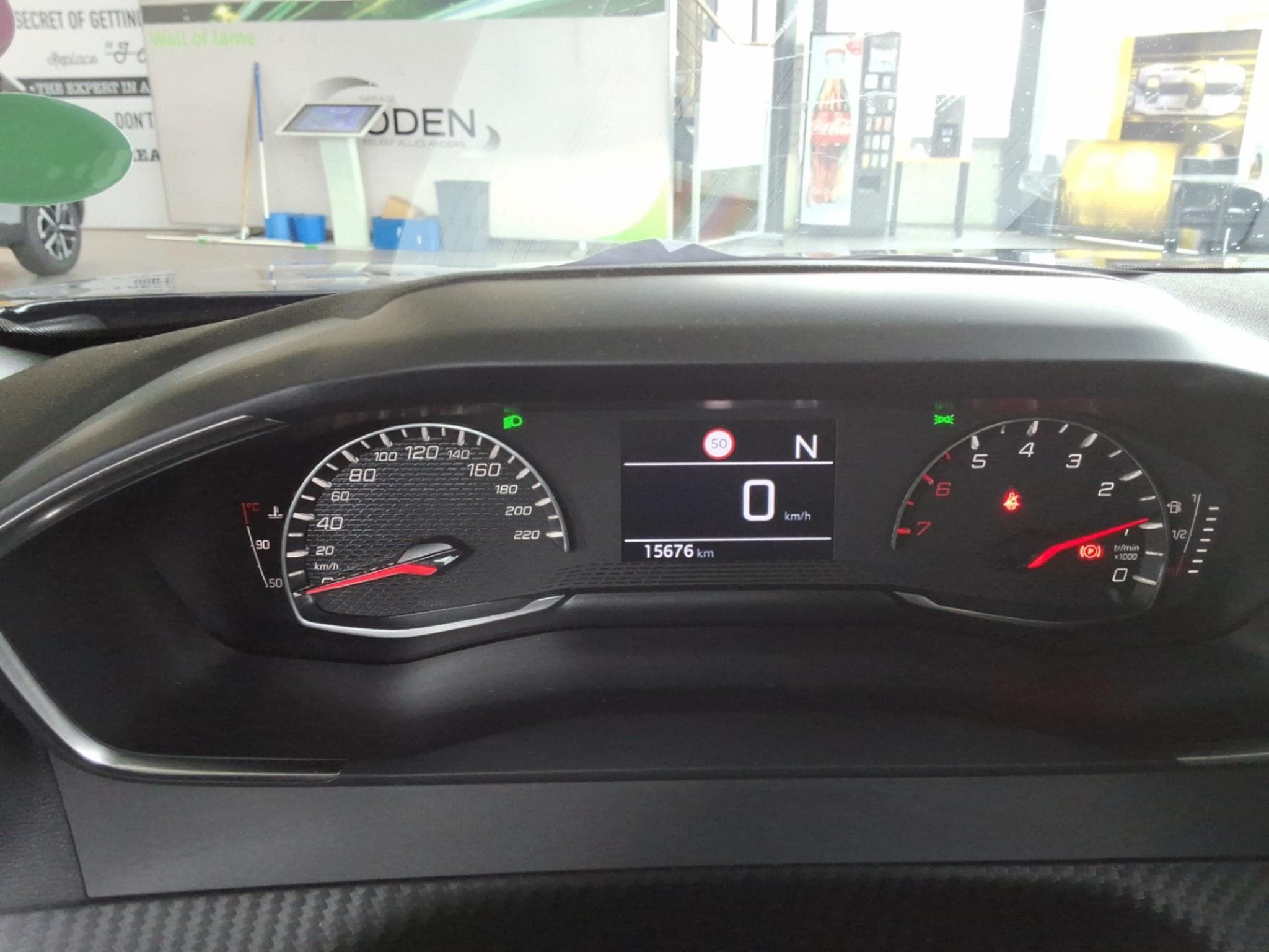 Peugeot 2008 Style (2025) - Photo 8