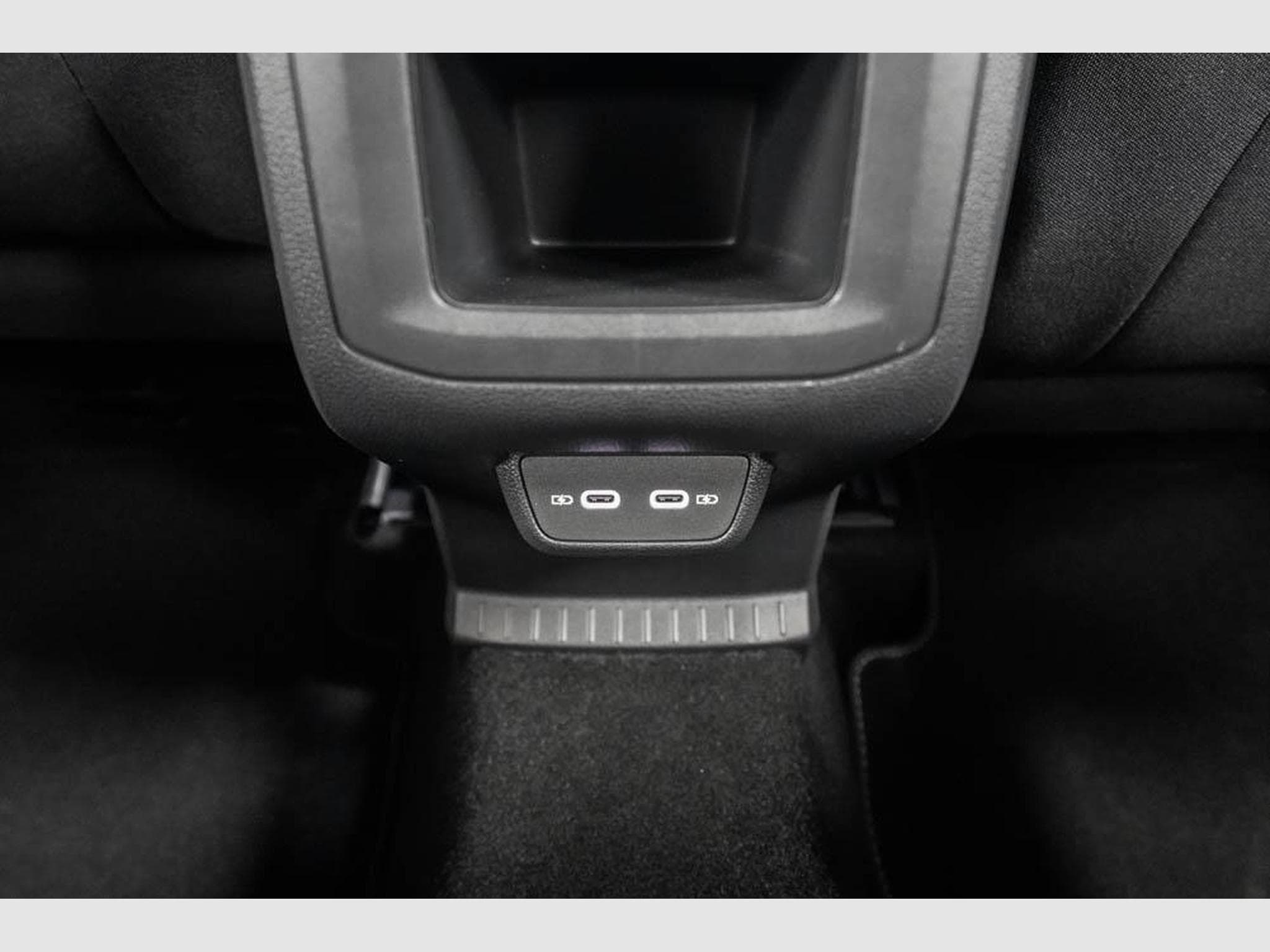 VW T-Cross 1,0 TSI DSG (2026) - Photo 16