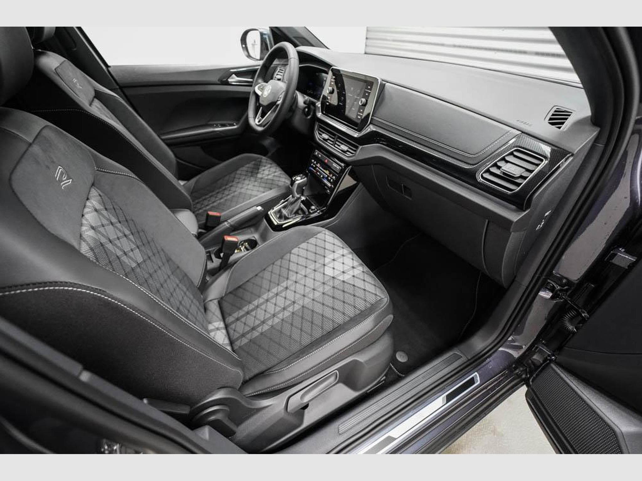 VW T-Cross 1,0 TSI DSG (2026) - Photo 18