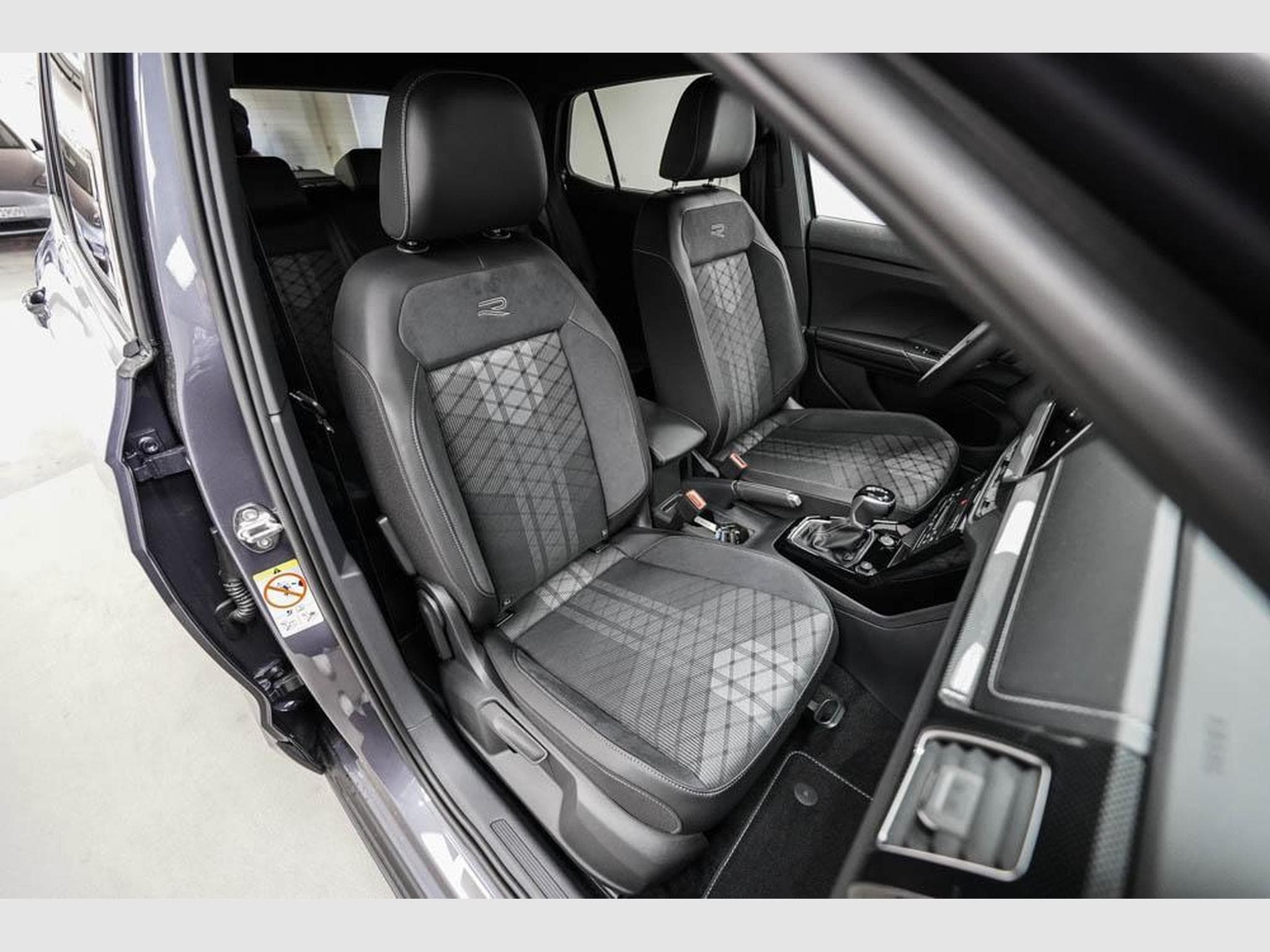 VW T-Cross 1,0 TSI DSG (2026) - Photo 19