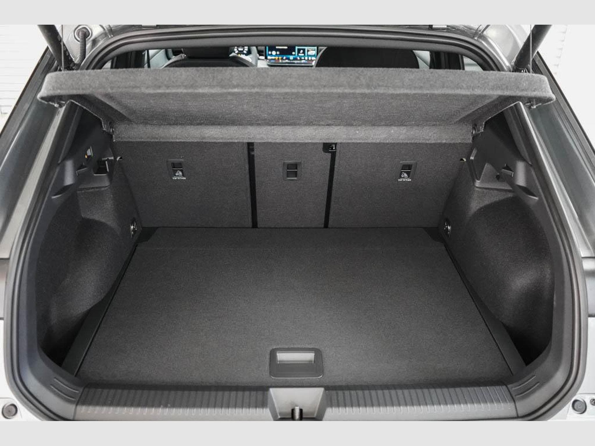 VW T-Roc neuer 1,5 eTSI (2026) - Photo 19