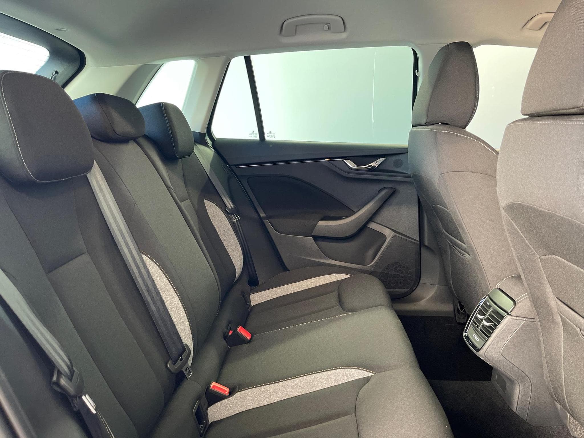 Skoda Kamiq Selection (2026) - Photo 16