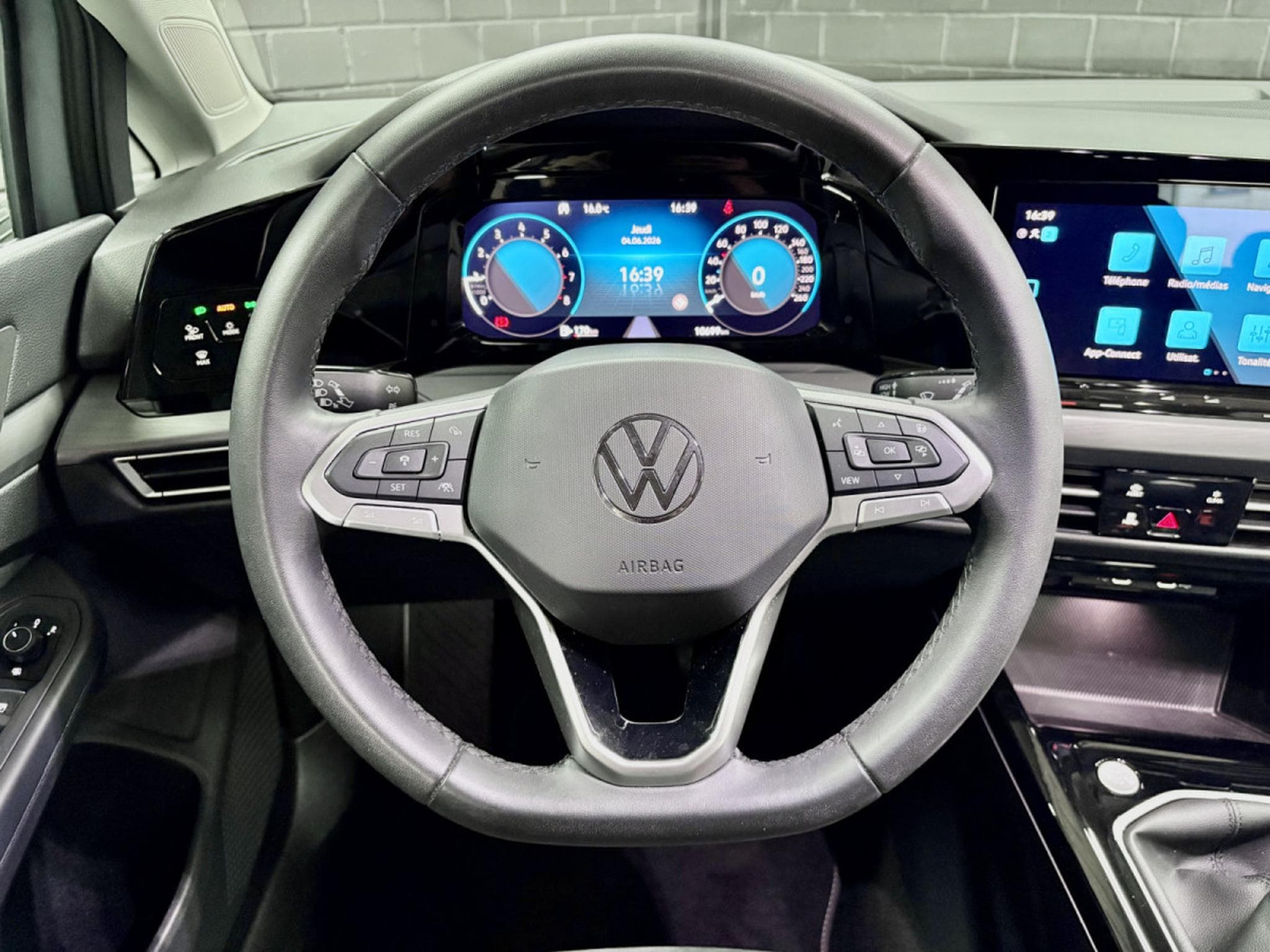 VW Golf Style 1.5 TSI 130 CV BVM6 *BERGAMO* MASSAGE* CARPLAY * (2024) - Photo 11