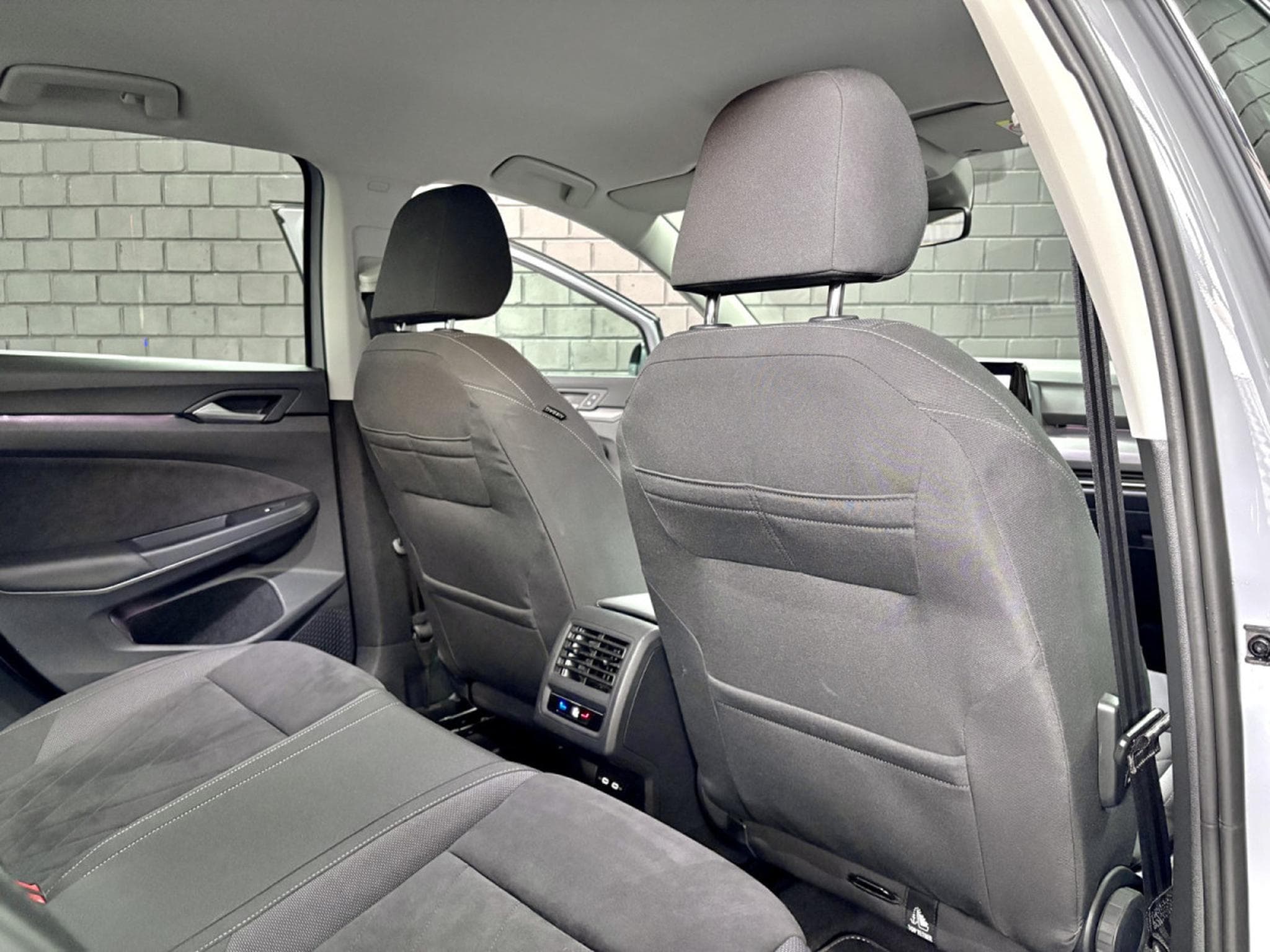 VW Golf Style 1.5 TSI 130 CV BVM6 *BERGAMO* MASSAGE* CARPLAY * (2024) - Photo 22