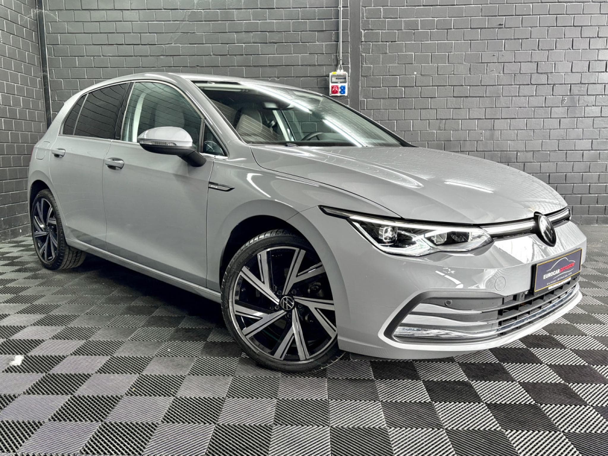 VW Golf Style 1.5 TSI 130 CV BVM6 *BERGAMO* MASSAGE* CARPLAY * (2024) - Photo 3