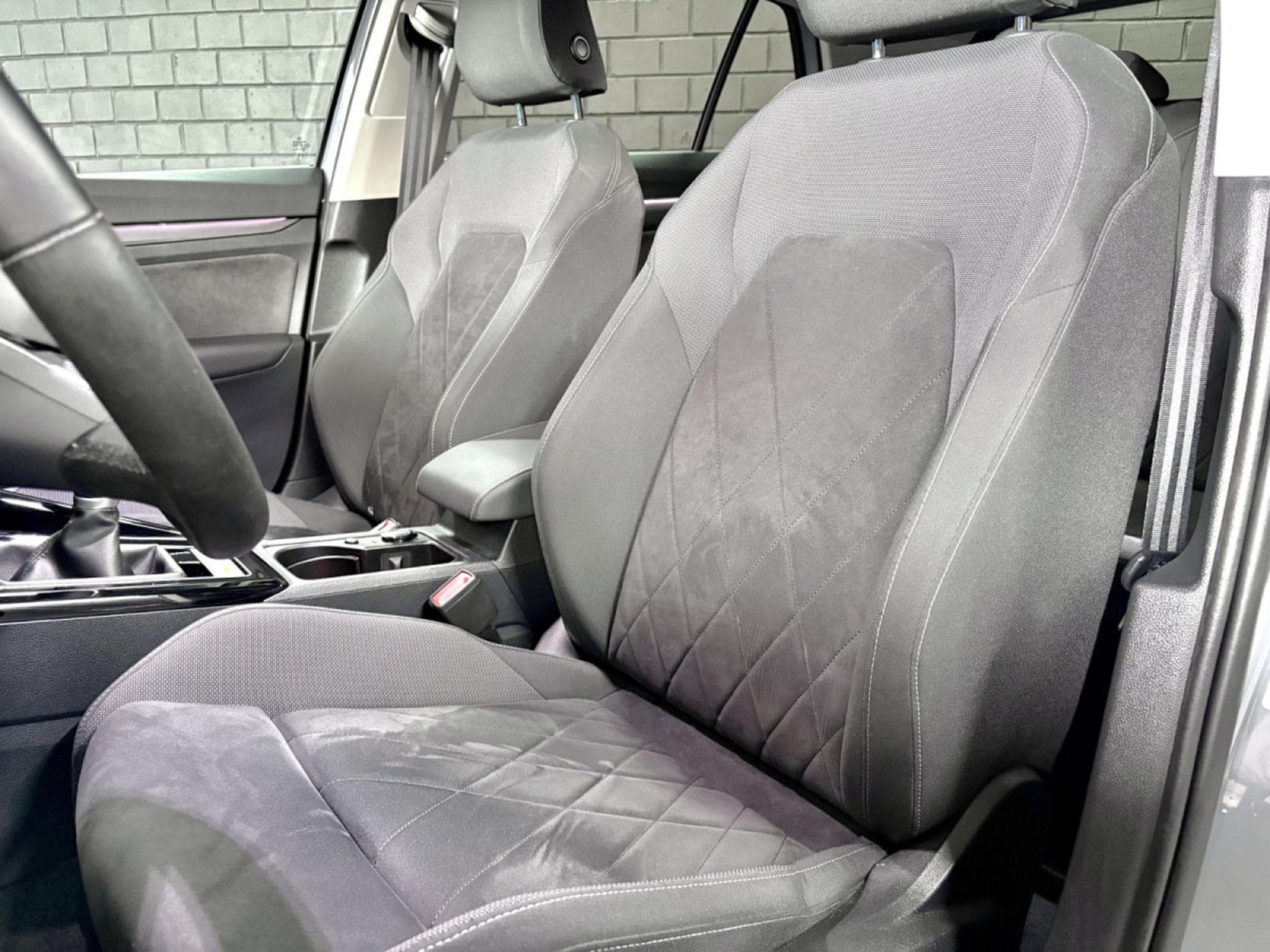 VW Golf Style 1.5 TSI 130 CV BVM6 *BERGAMO* MASSAGE* CARPLAY * (2024) - Photo 7