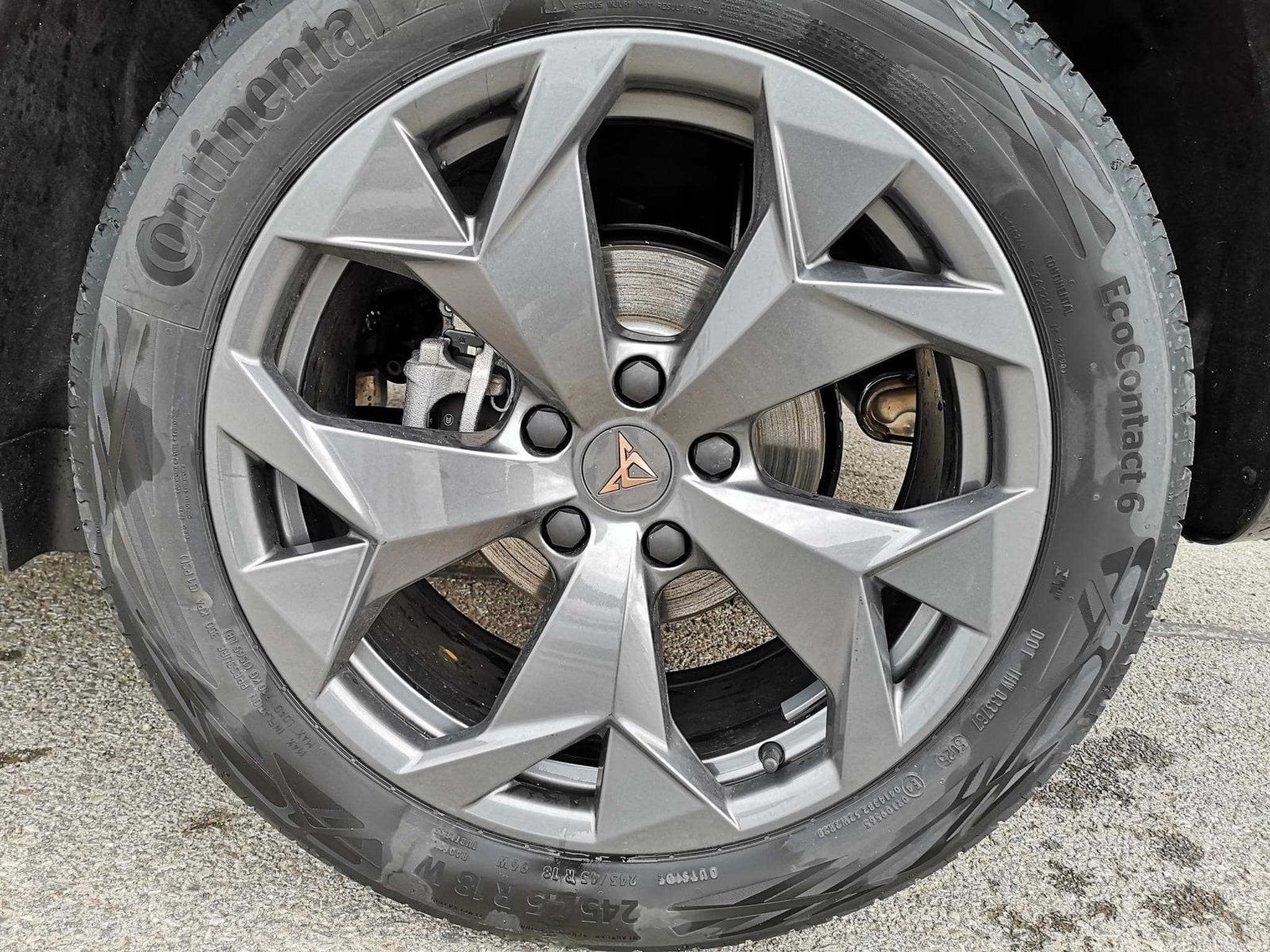 Cupra Formentor 1.5 eTSI 110 kW (2026) - Photo 3