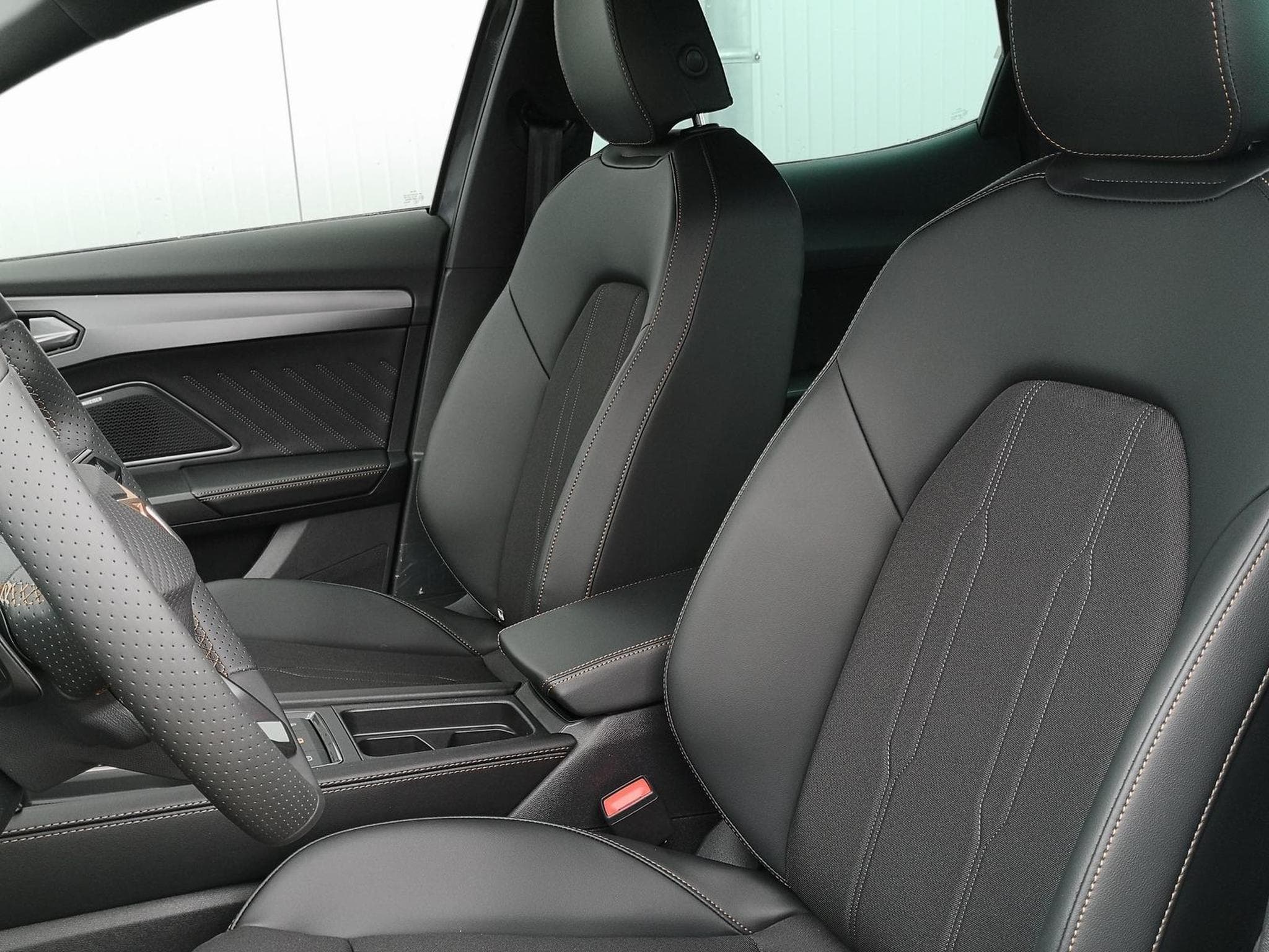 Cupra Formentor 1.5 eTSI 110 kW (2026) - Photo 7