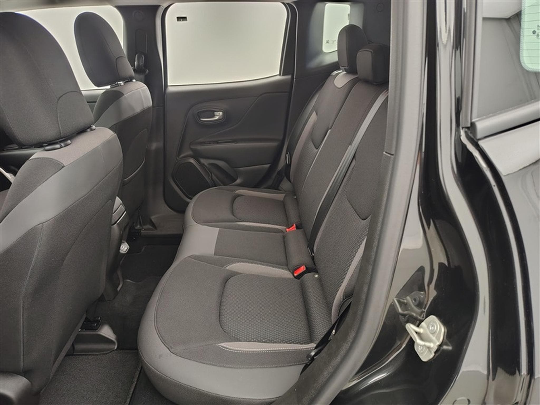 Jeep Renegade 1.0 T3 120cv Longitude CARPLAY / PDC AR / JA 16" (2024) - Photo 13
