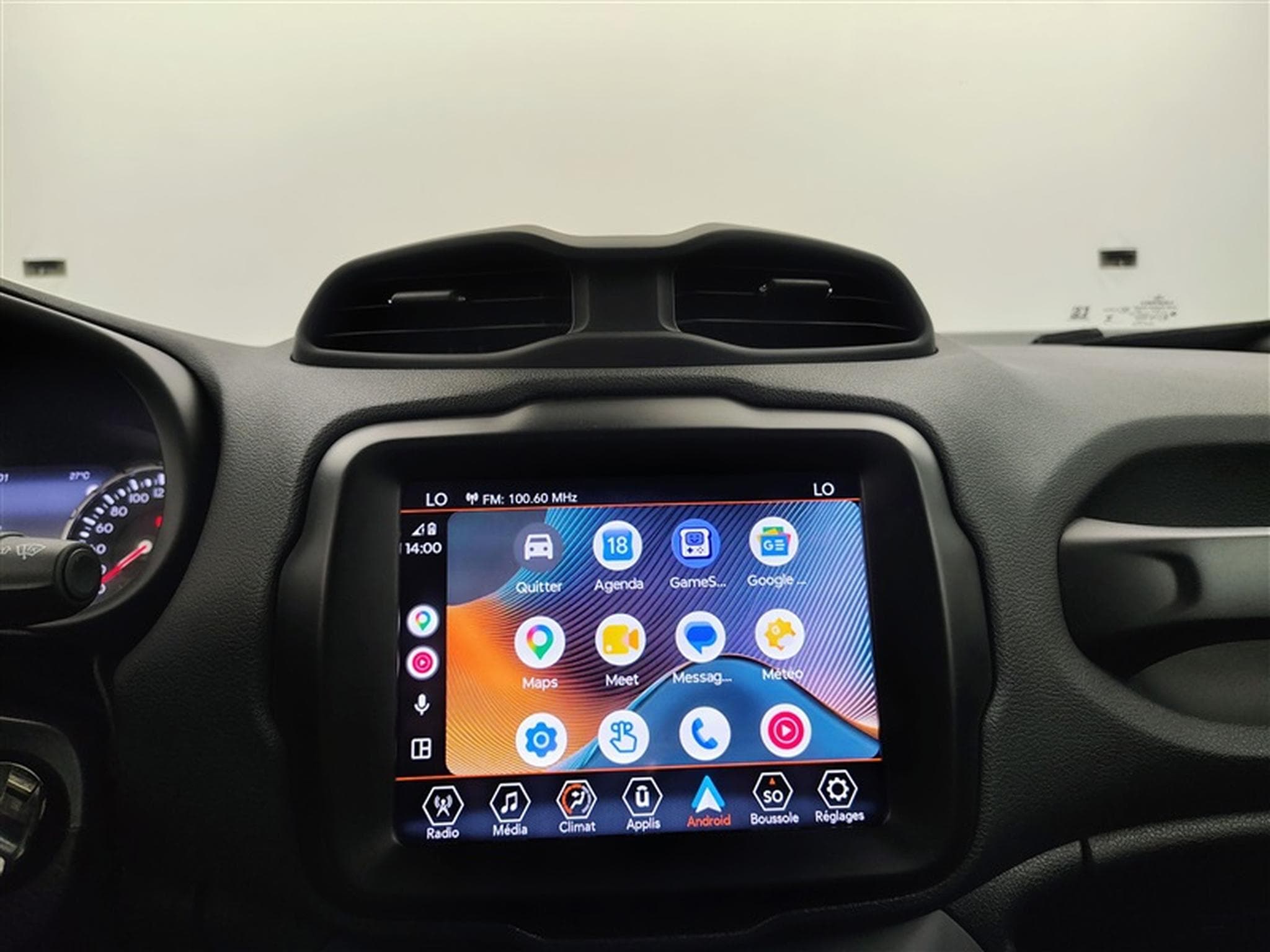 Jeep Renegade 1.0 T3 120cv Longitude CARPLAY / PDC AR / JA 16" (2024) - Photo 19