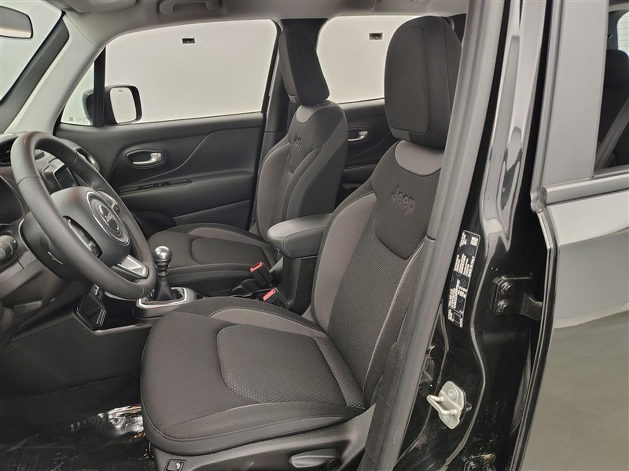 Jeep Renegade 1.0 T3 120cv Longitude CARPLAY / PDC AR / JA 16" (2024) - Photo 7