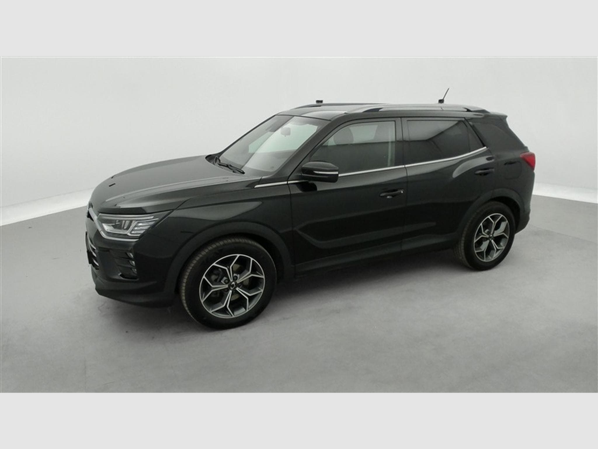 KGM Korando 1.6 CRDi 136cv AT Dream CARPLAY / FULL LED / CAMERA / JA 18" (2021) - Photo 21