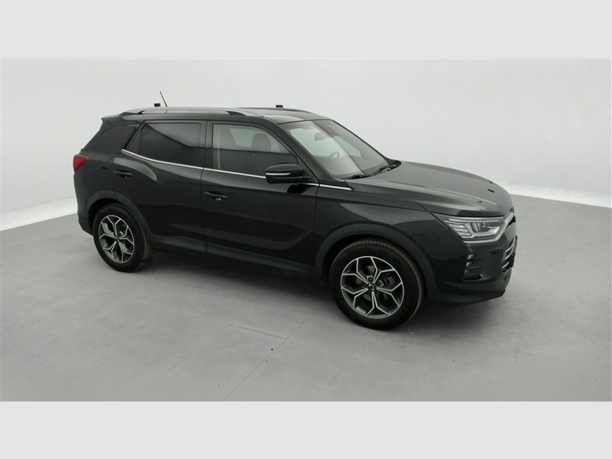 KGM Korando 1.6 CRDi 136cv AT Dream CARPLAY / FULL LED / CAMERA / JA 18" (2021) - Photo 23