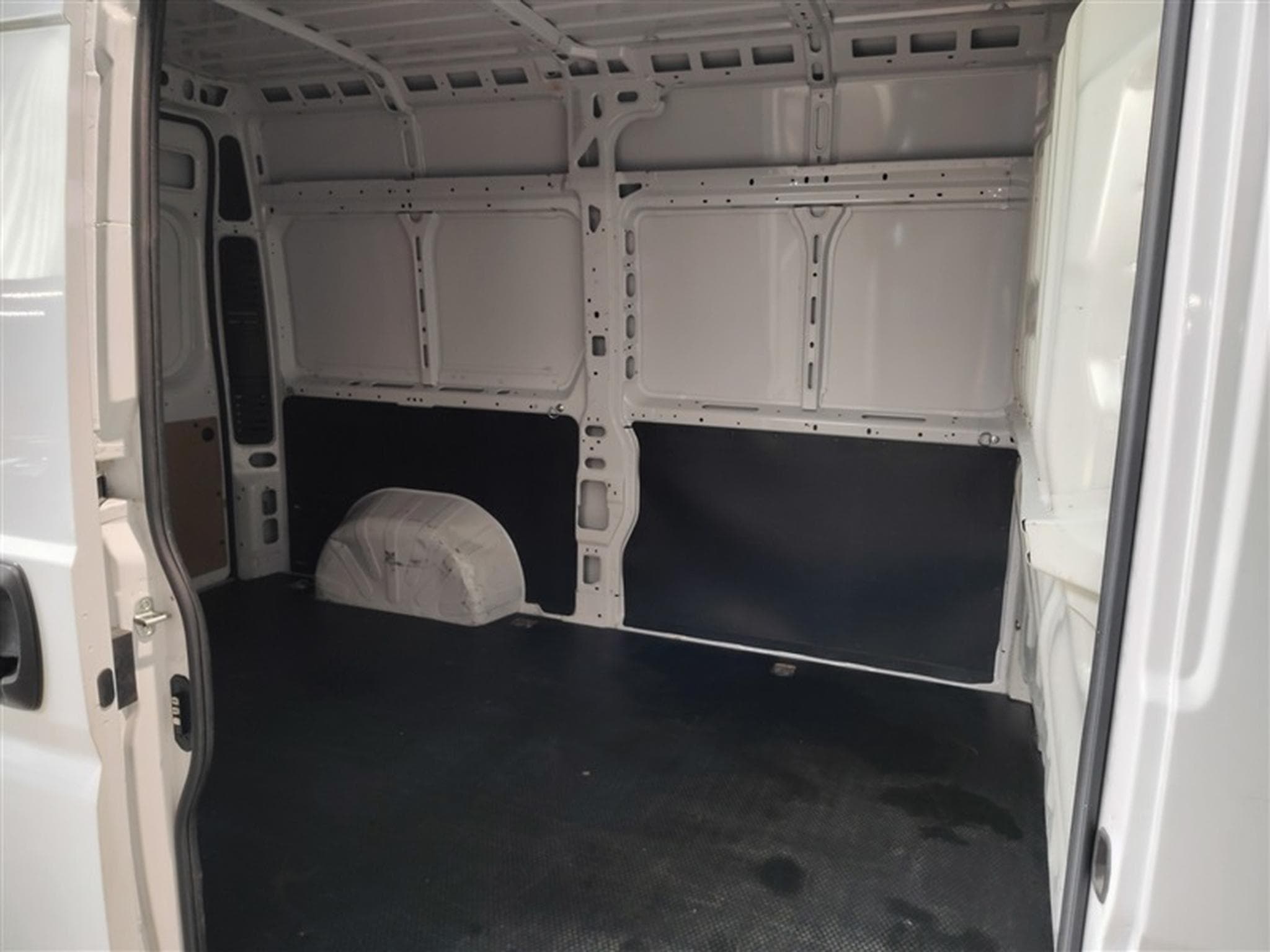 Opel Movano 2.2 Turbo D L2H2 CLIM (2022) - Photo 13