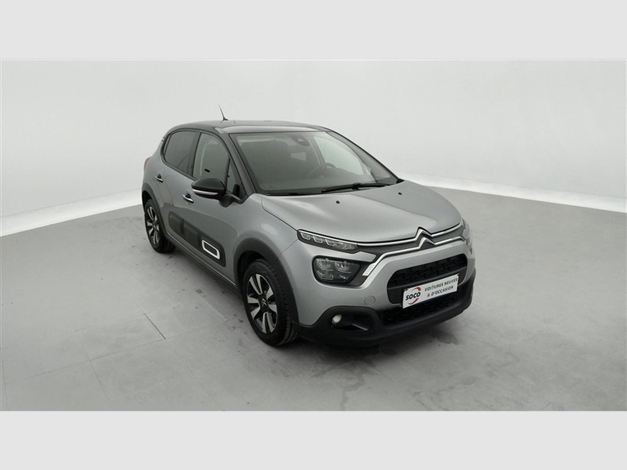 Citroen C3 1.2i PureTech Shine CARPLAY / FULL LED / JA 16" (2023) - Photo 22
