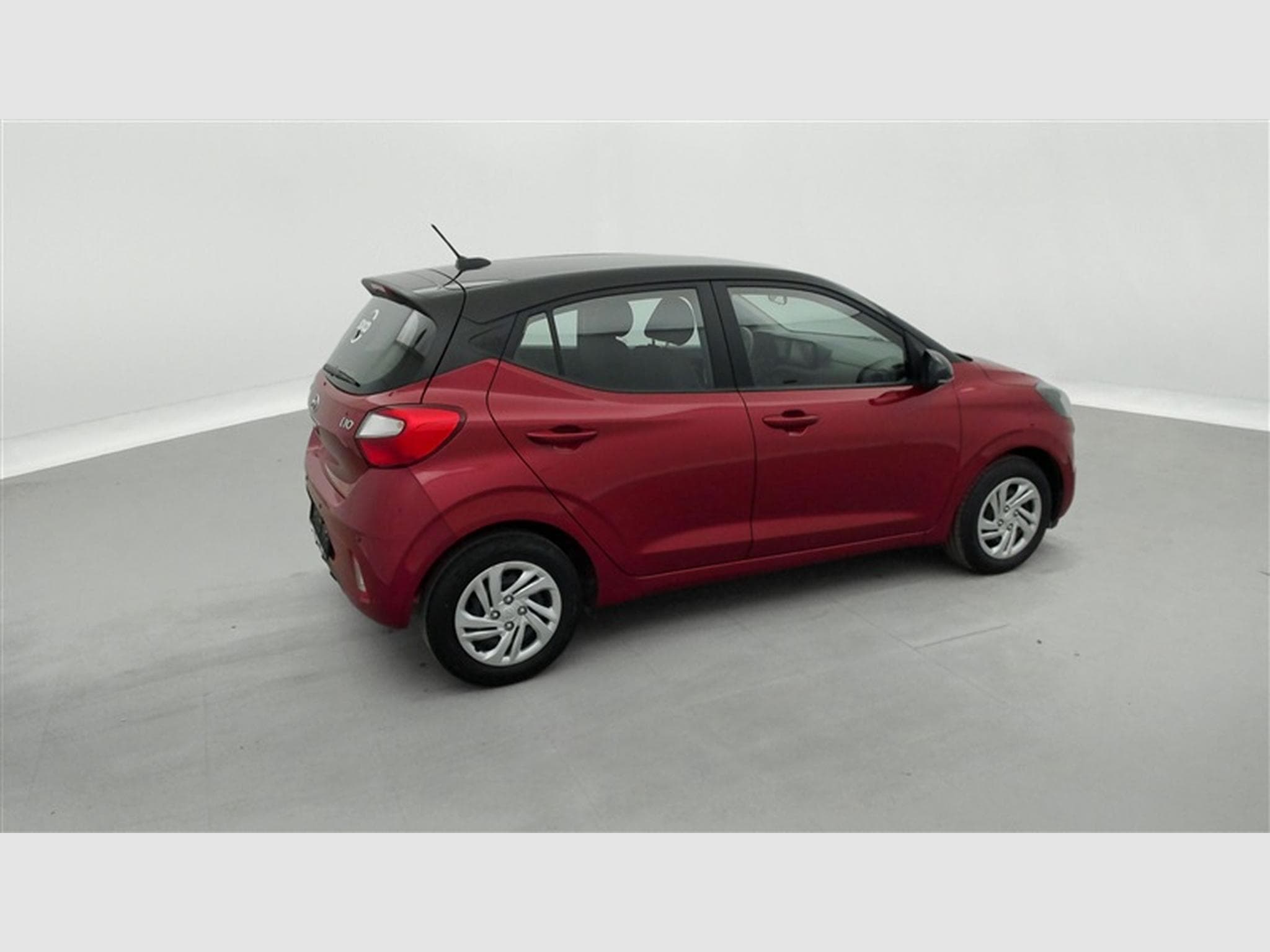 Hyundai i10 1.0i Twist (2022) - Photo 22