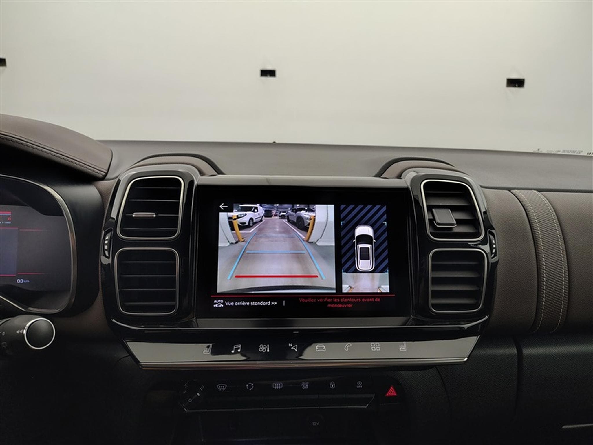 Citroen C5 Aircross 1.2 PureTech 130cv CAMERA / JA 18" (2020) - Photo 18