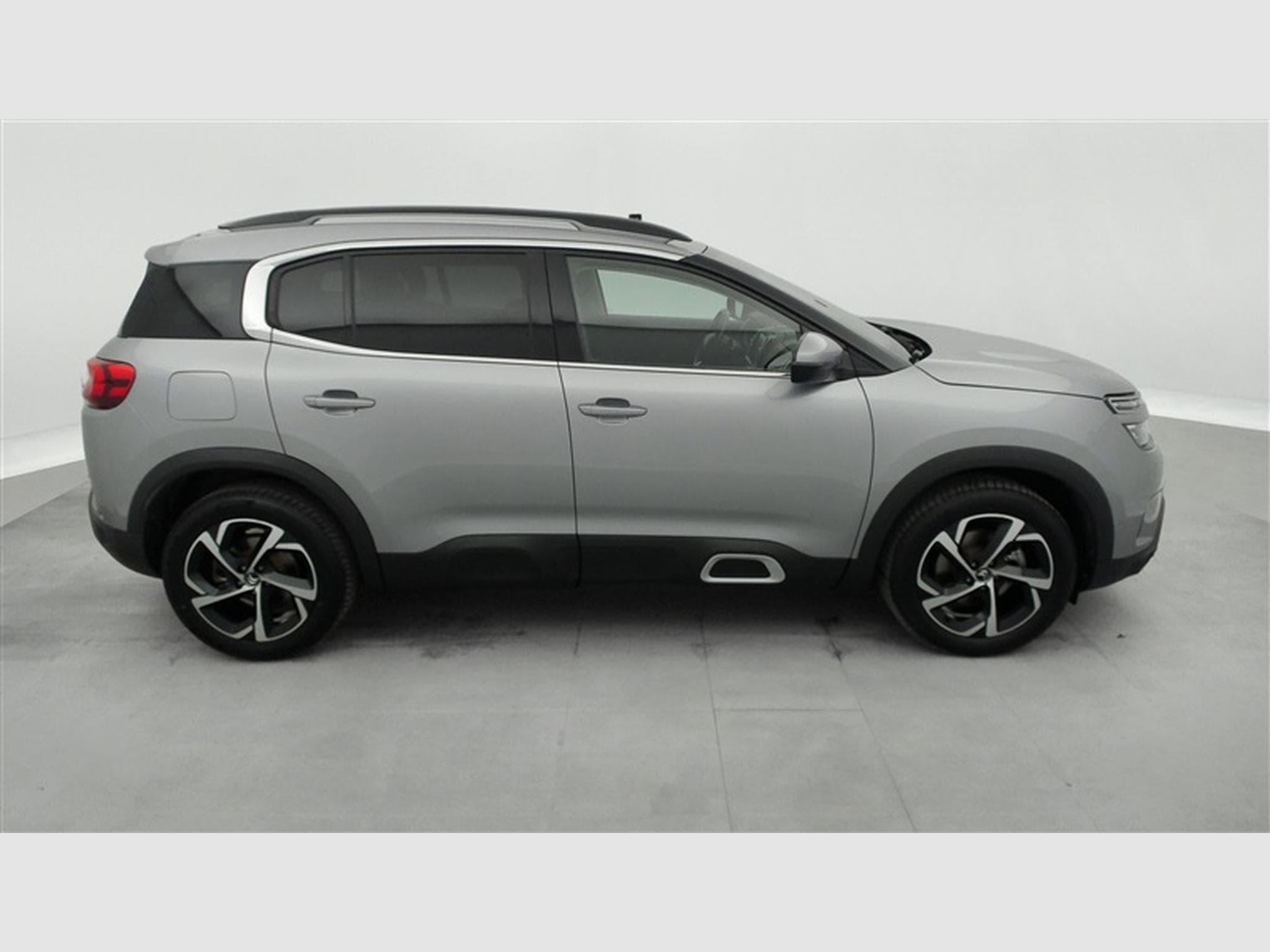 Citroen C5 Aircross 1.2 PureTech 130cv CAMERA / JA 18" (2020) - Photo 24