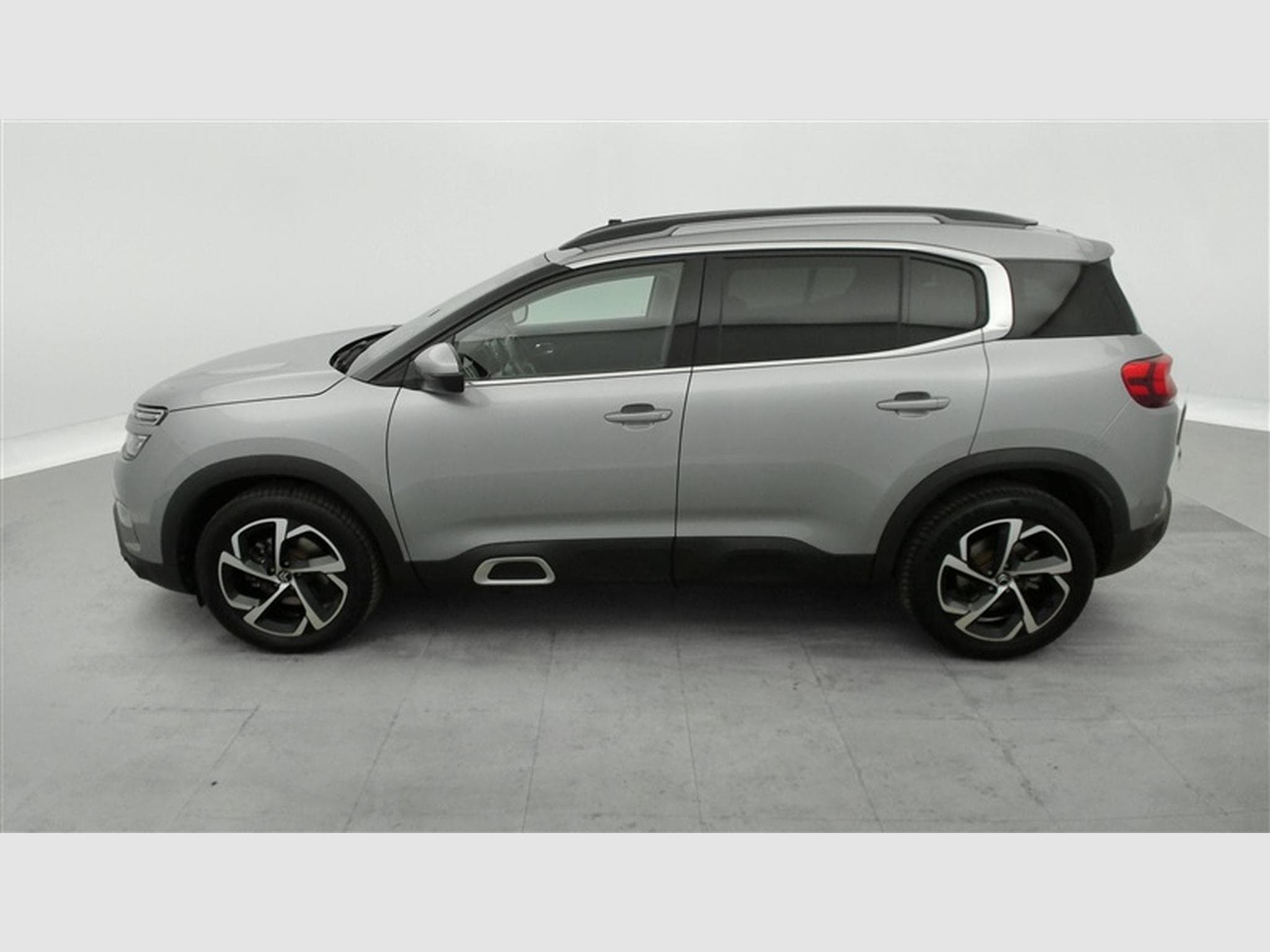 Citroen C5 Aircross 1.2 PureTech 130cv CAMERA / JA 18" (2020) - Photo 3
