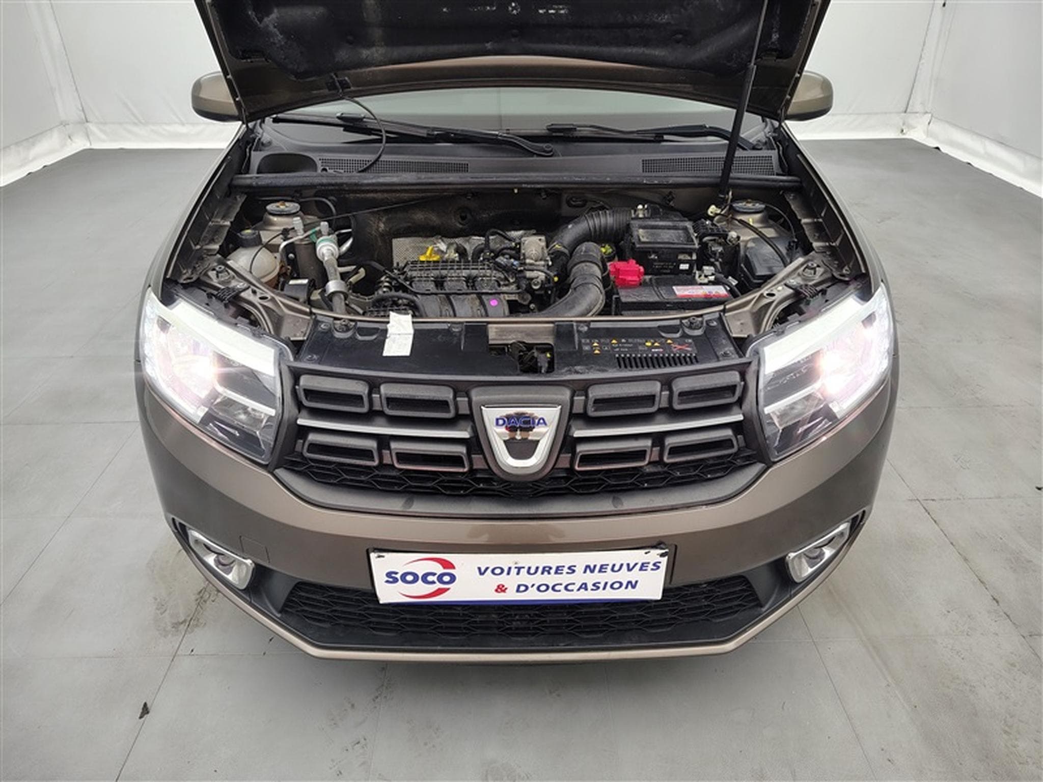 Dacia Sandero 1.0i SCe CLIM (2020) - Photo 17