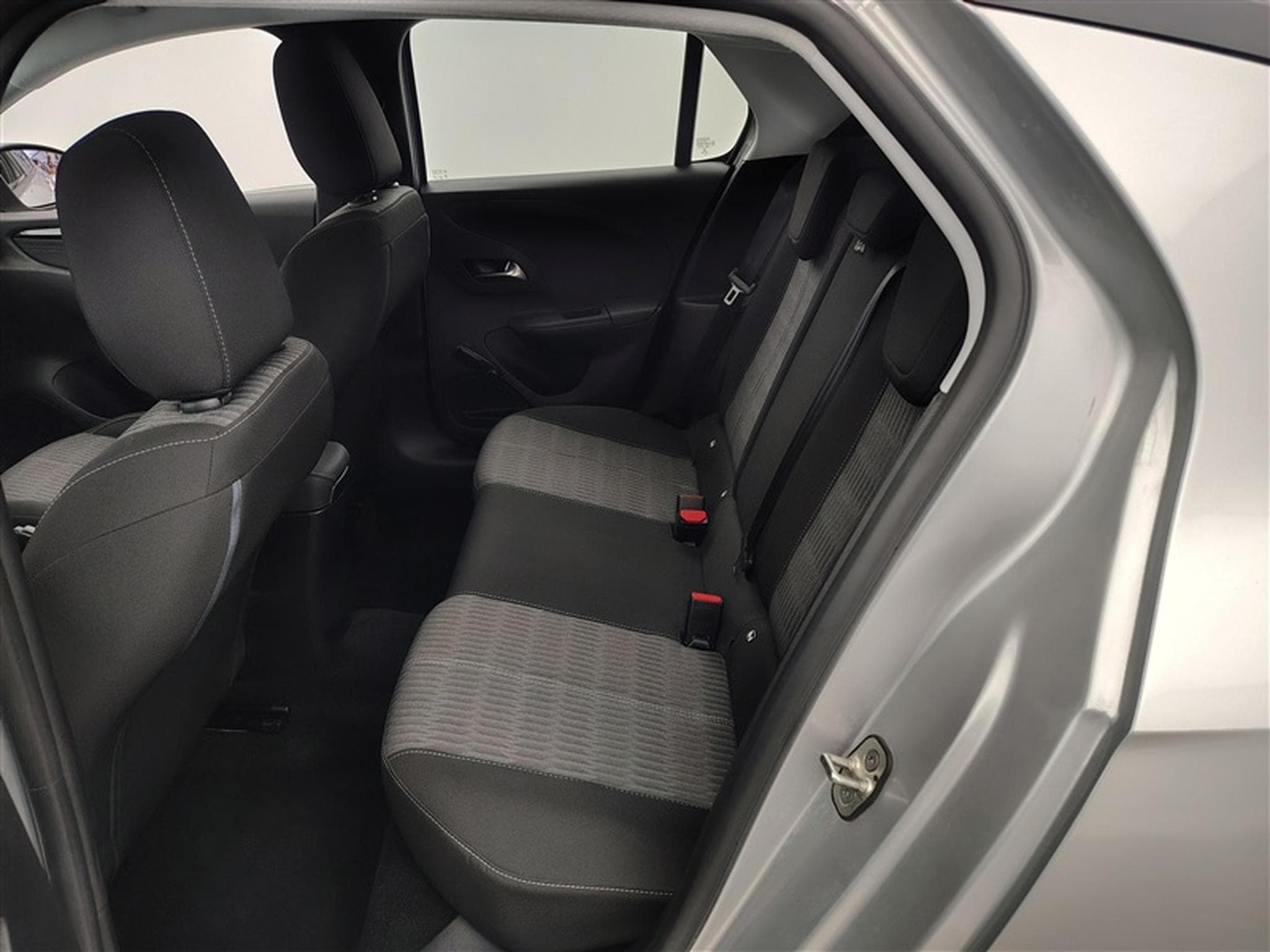 Opel Corsa 1.2 Turbo Elegance S/S (EU6.4AP) (2023) - Photo 13