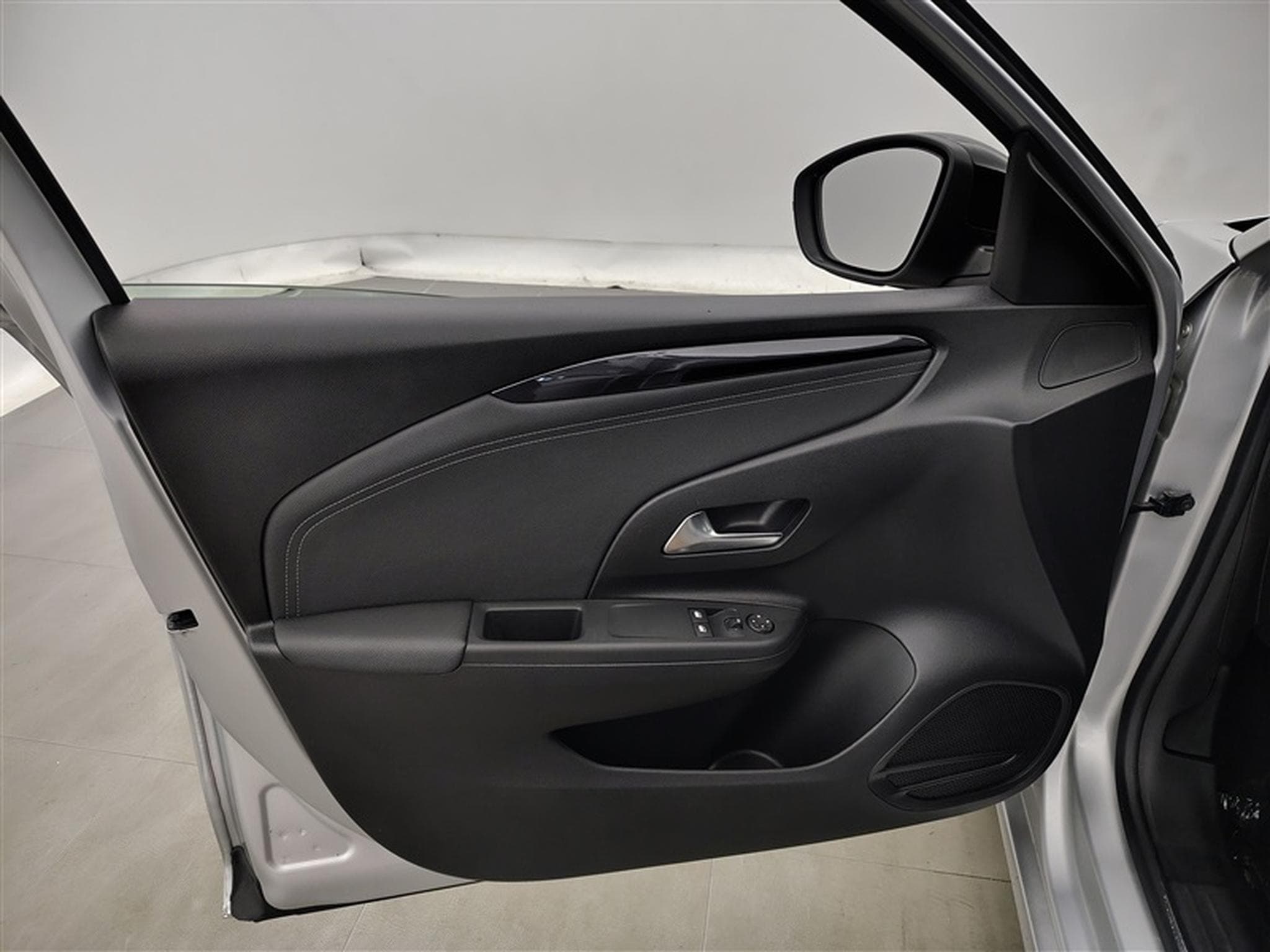 Opel Corsa 1.2 Turbo Elegance S/S (EU6.4AP) (2023) - Photo 16