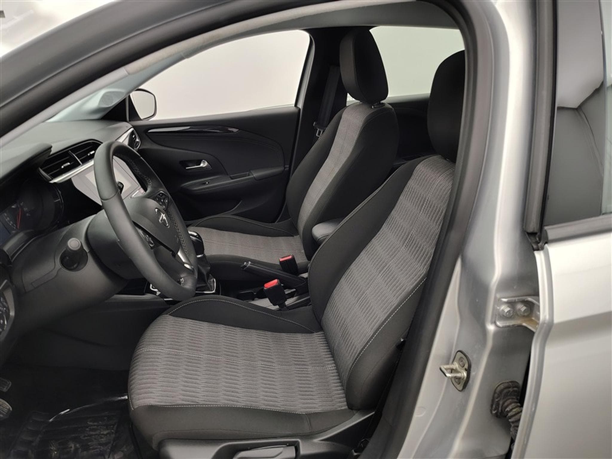 Opel Corsa 1.2 Turbo Elegance S/S (EU6.4AP) (2023) - Photo 7