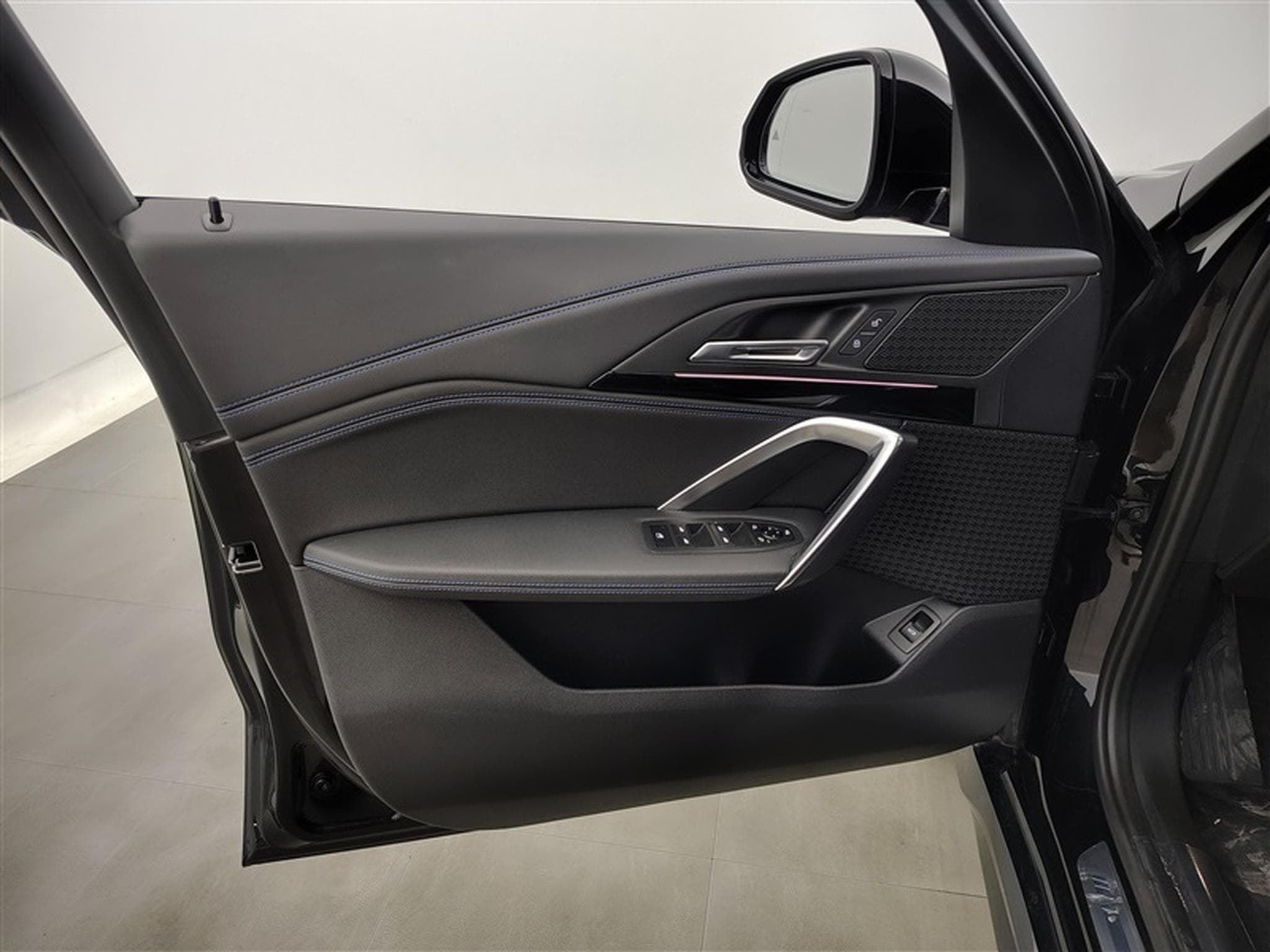 BMW X1 1.5iA sDrive20 MHEV pack M (2022) - Photo 17