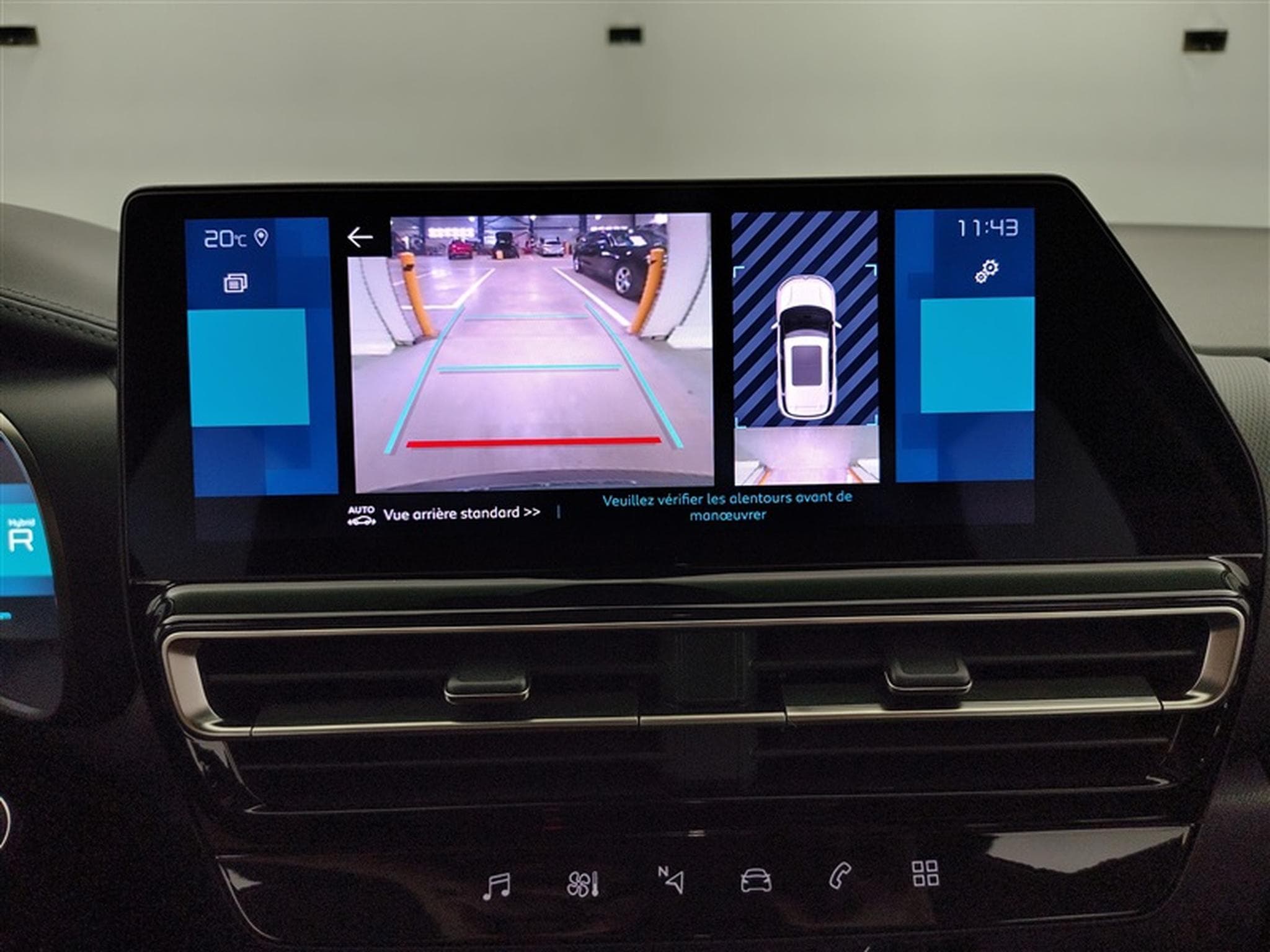 Citroen C5 Aircross 1.6 PHEV 180cv EAT8 Feel NAVI / FULL LED / CAMERA / KEYLESS (2024) - Photo 18