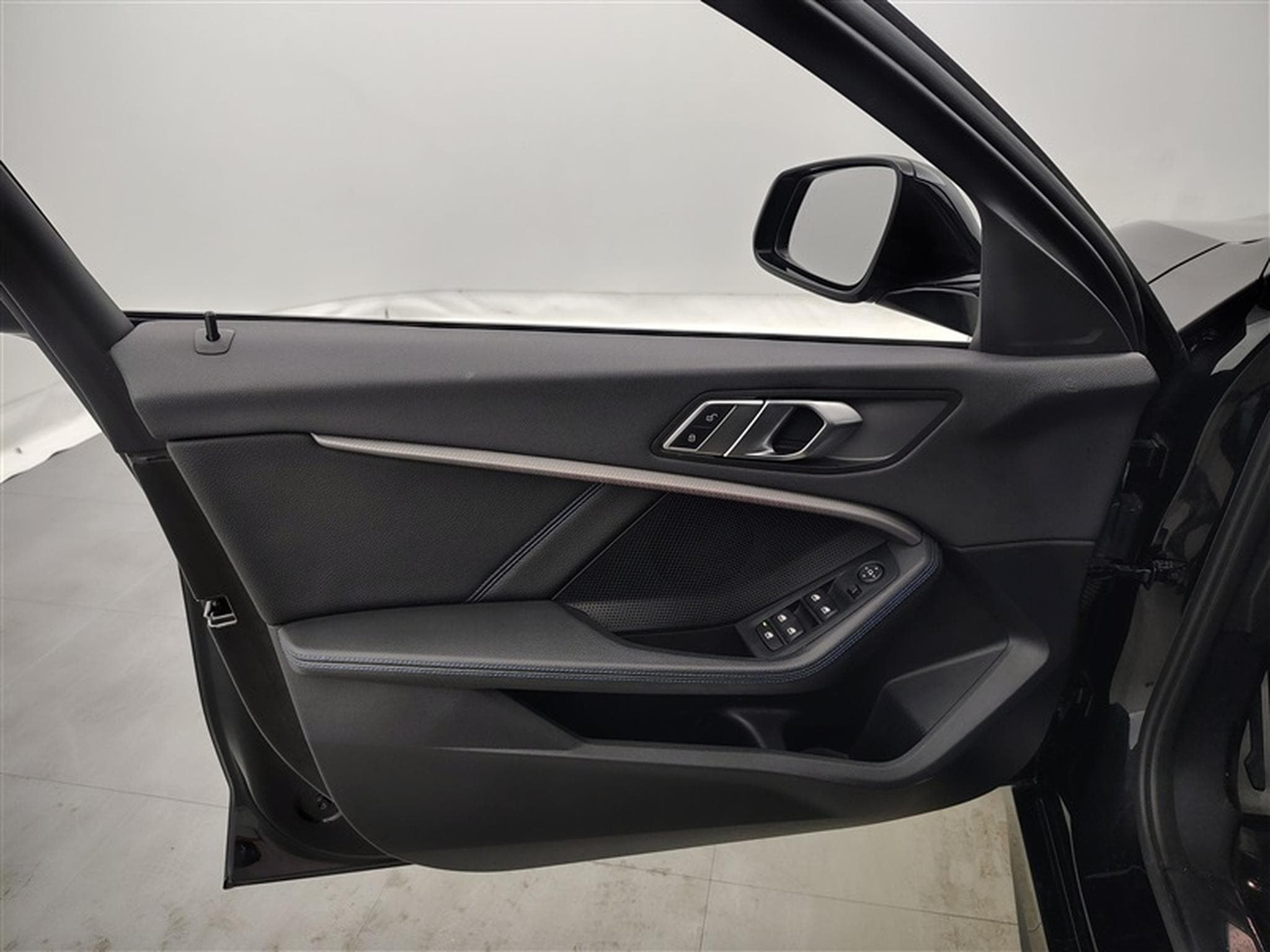 BMW 116 116iA PACK M   Navi / Led (2021) - Photo 17