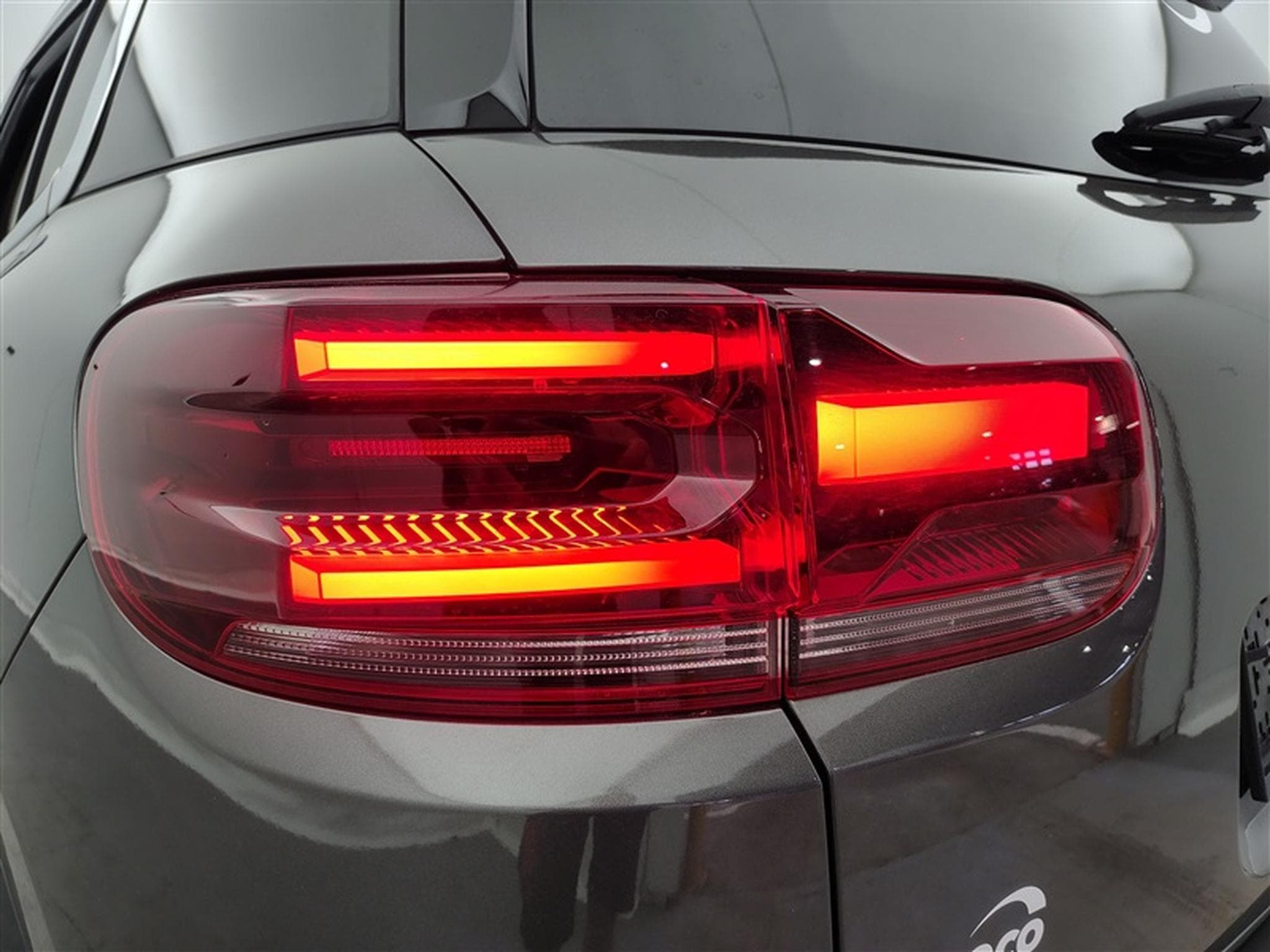 Citroen C5 Aircross 1.2 PureTech Shine EAT8 NAVI / CUIR-ALCANTARA / FULL LED (2023) - Photo 16