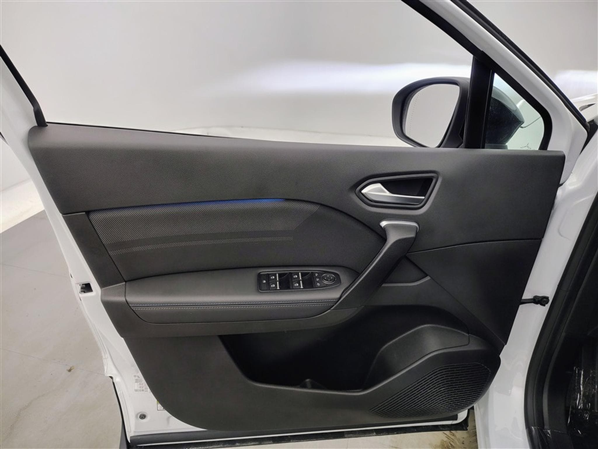 Renault Symbioz 1.6 E-TECH 145 Full Hybride Esprit Alpine NAVI/ S-CUIR/ LED (2025) - Photo 17