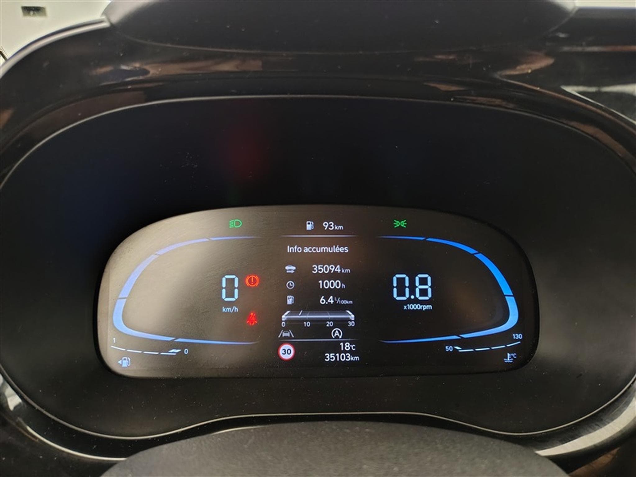 Hyundai i10 1.0i First Edition *CARPLAY/CLIM/JA15* (2023) - Photo 10