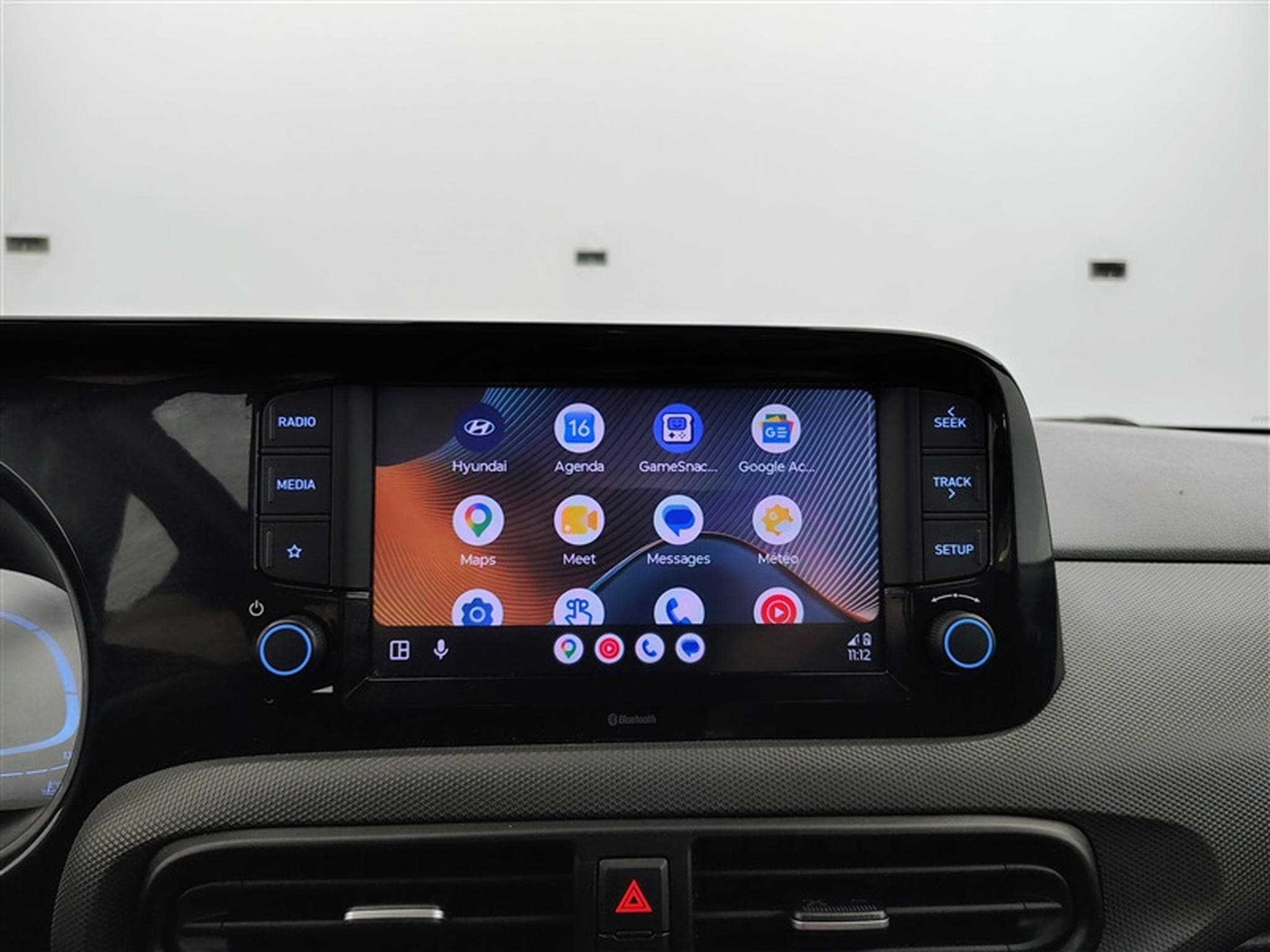 Hyundai i10 1.0i First Edition *CARPLAY/CLIM/JA15* (2023) - Photo 18